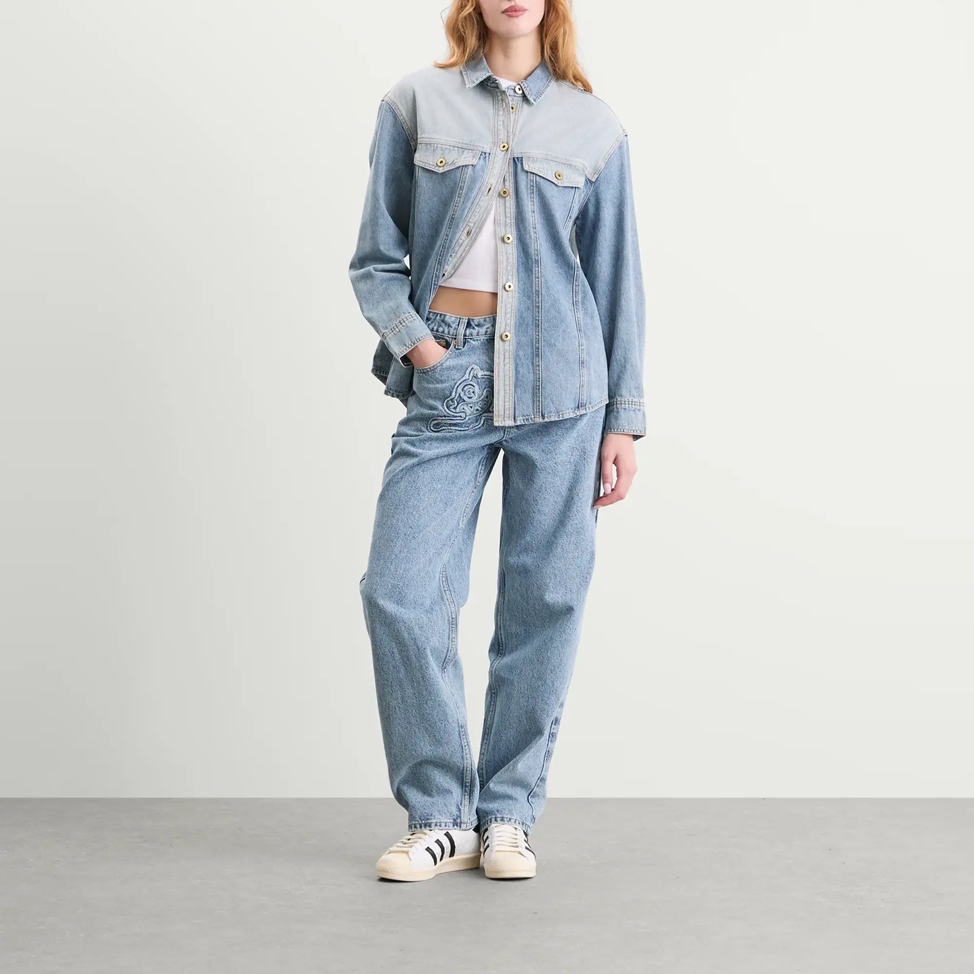 ICECREAM Women's Applique Running Dog Denim Pants Light Wash Blue