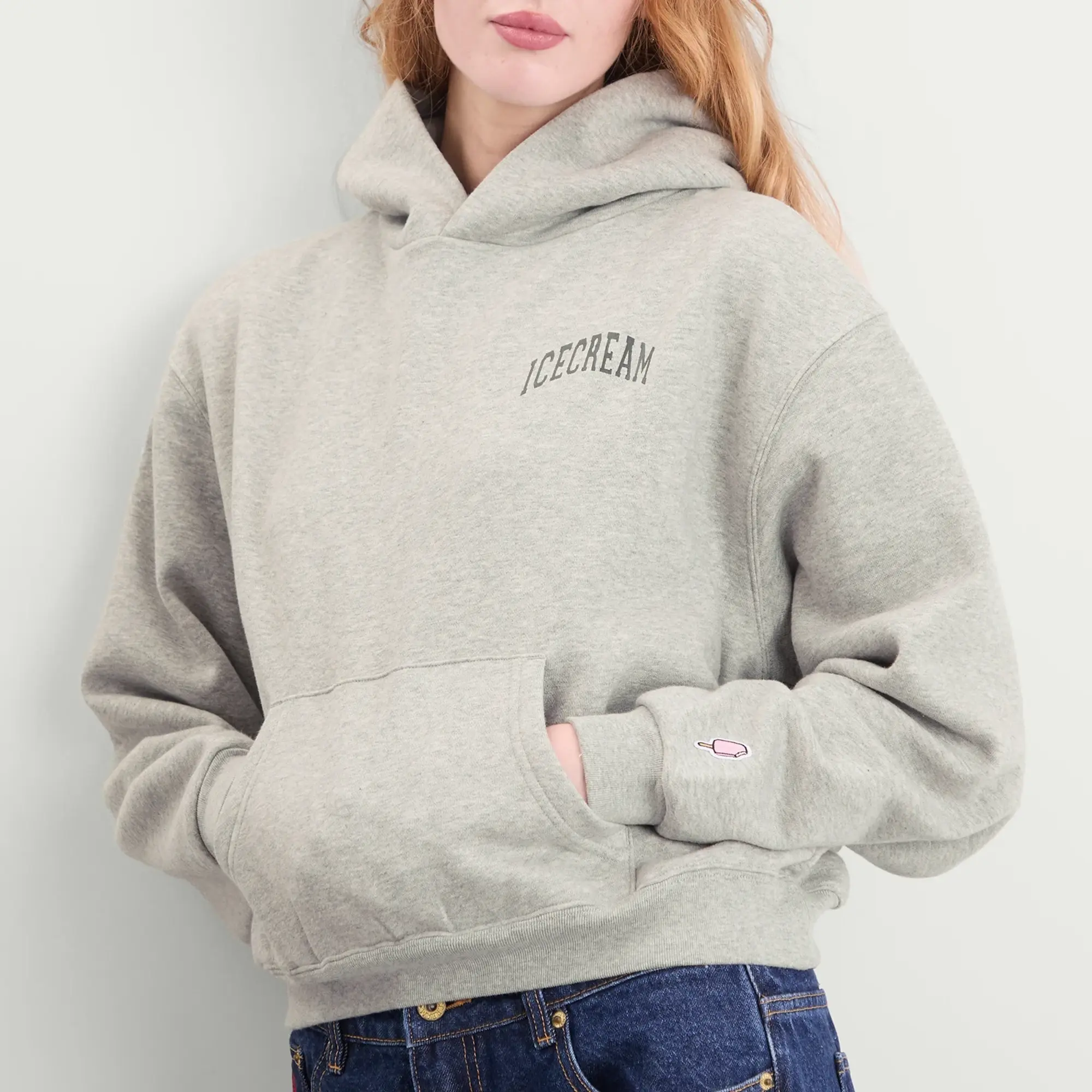 ICECREAM Women's College Cropped Popover Hoodie Grey