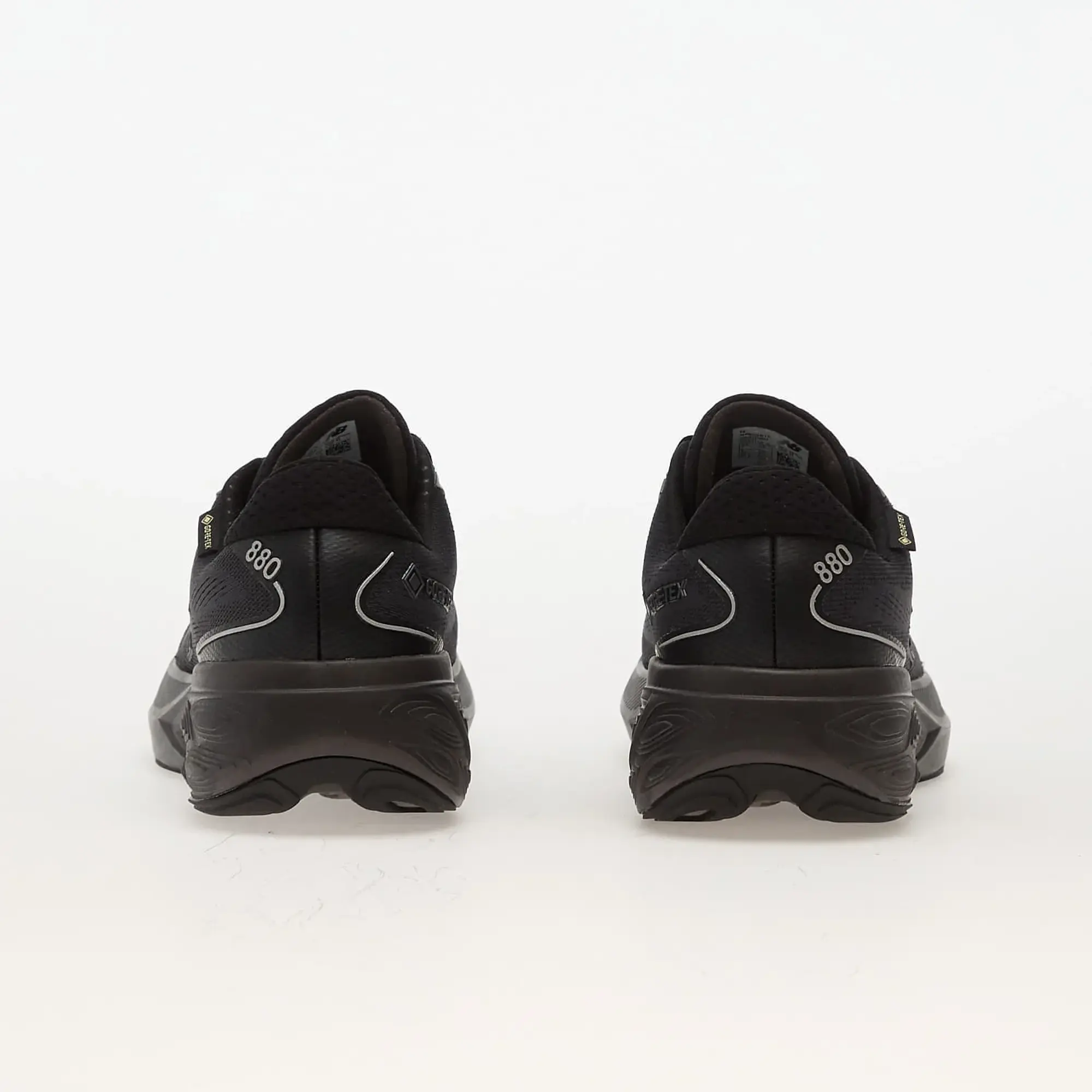 New Balance Men's Fresh Foam X 880v15 GORE-TEX® in Black/Grey Synthetic