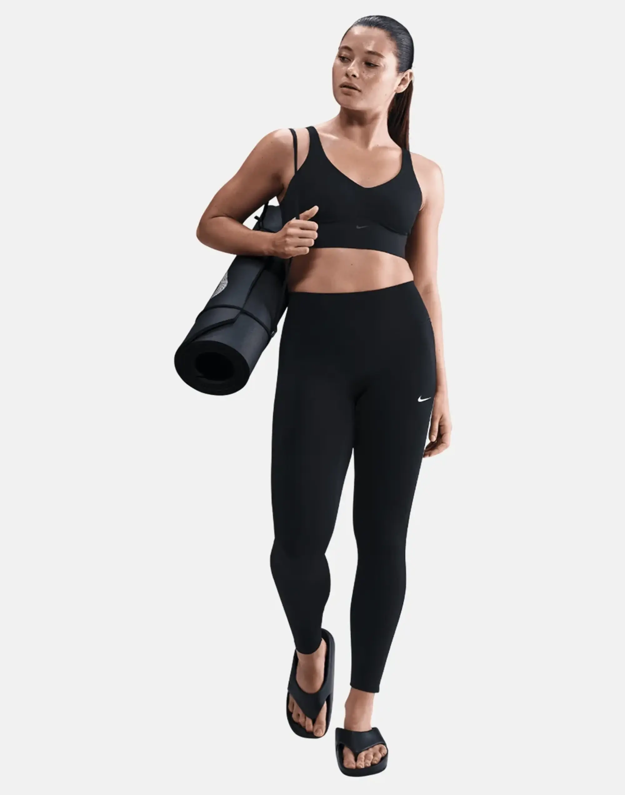 Women's Nike U Seam One Leggings in Black/White 