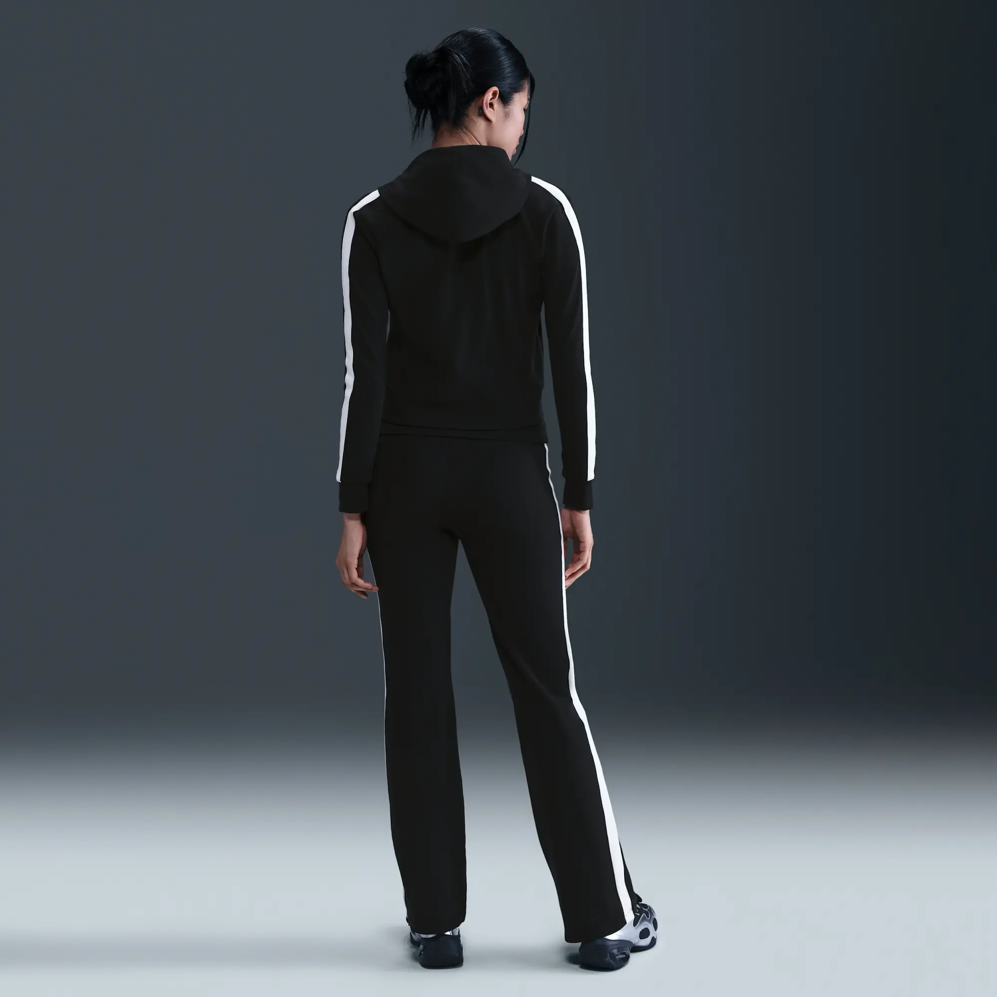 Nike Sportswear Women's High-Waisted Trousers - Black - Cotton/Polyester/Elastane