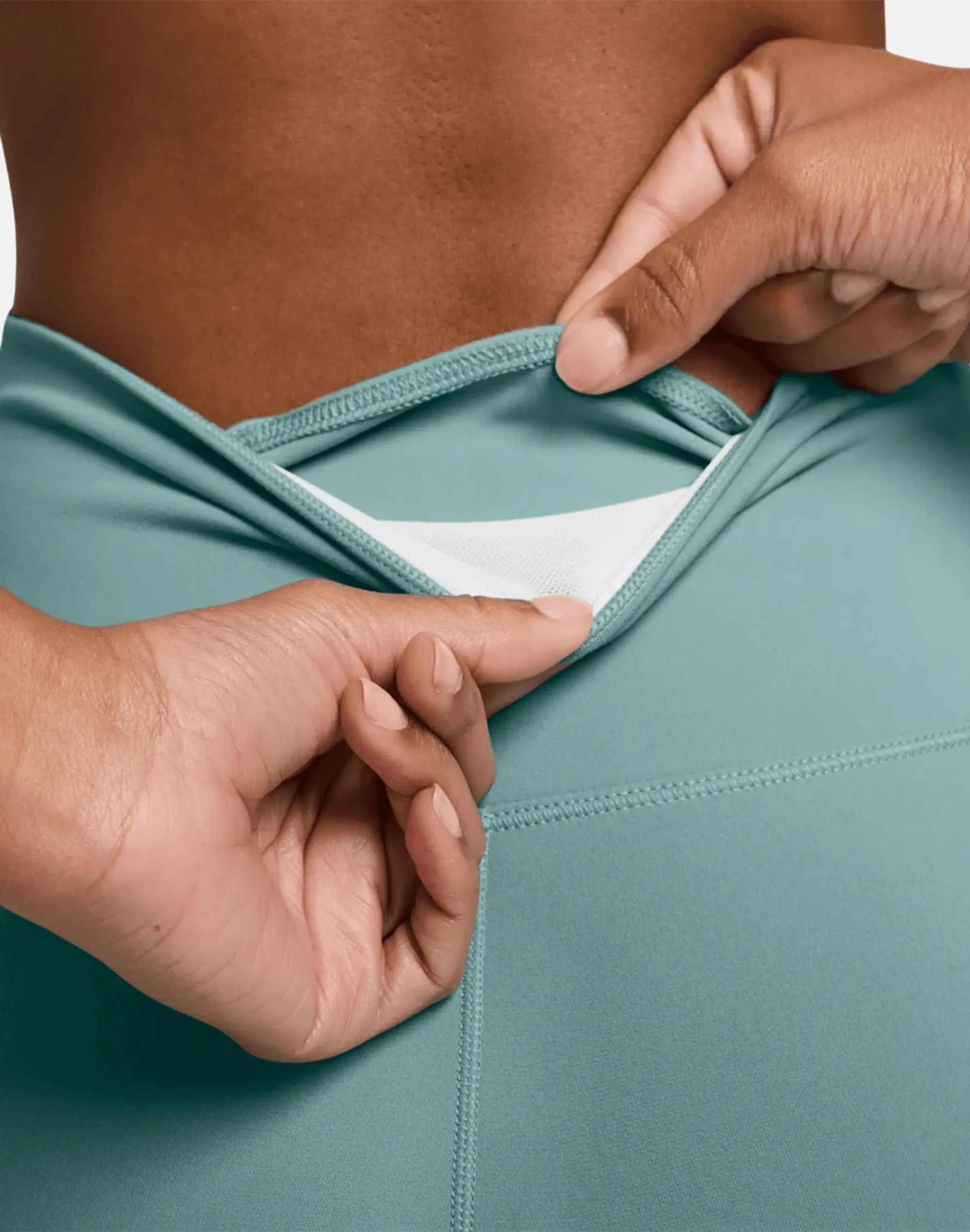 Women's Nike One Leggings in Green/White 
