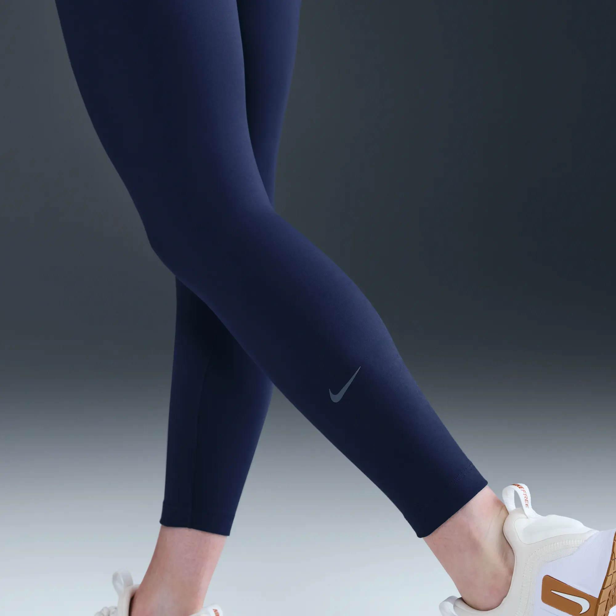 Nike One Women's High-Waisted 7/8 Leggings - Blue - Polyester/Elastane