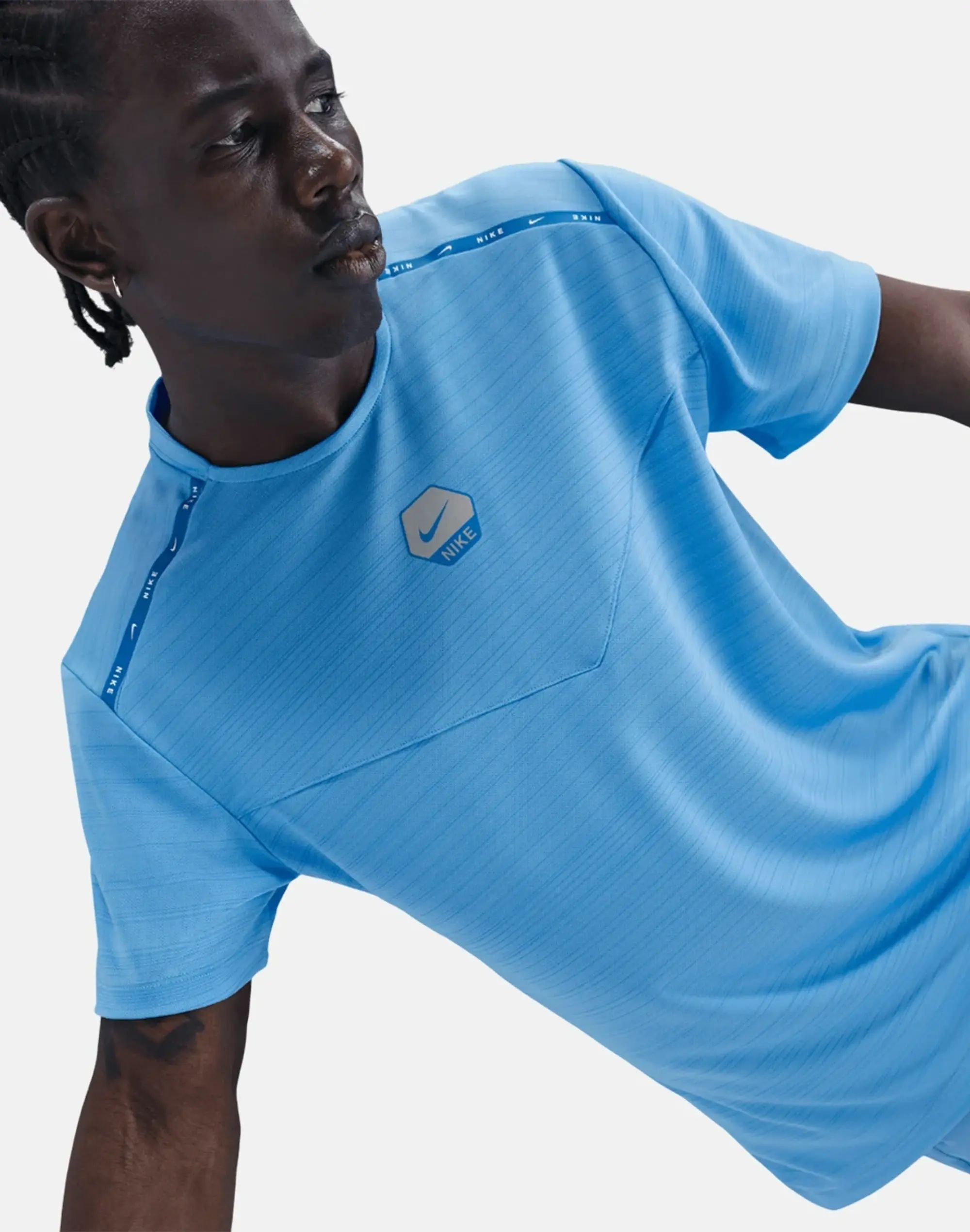 Men's Nike Cityside Run T-Shirt in Blue 