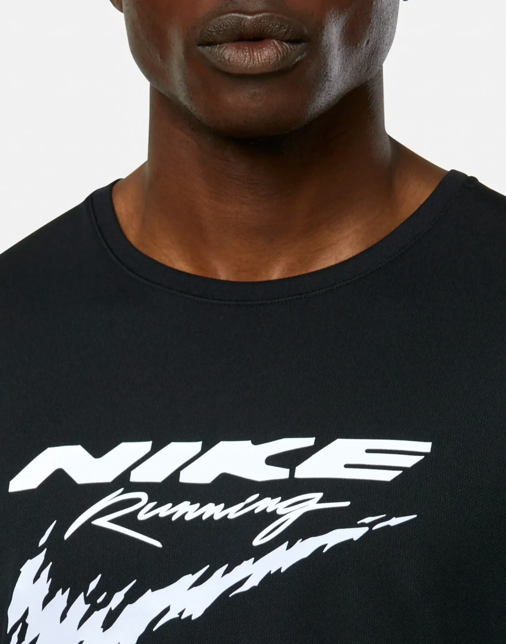 Men's Nike Energy Miler T-Shirt in Black 