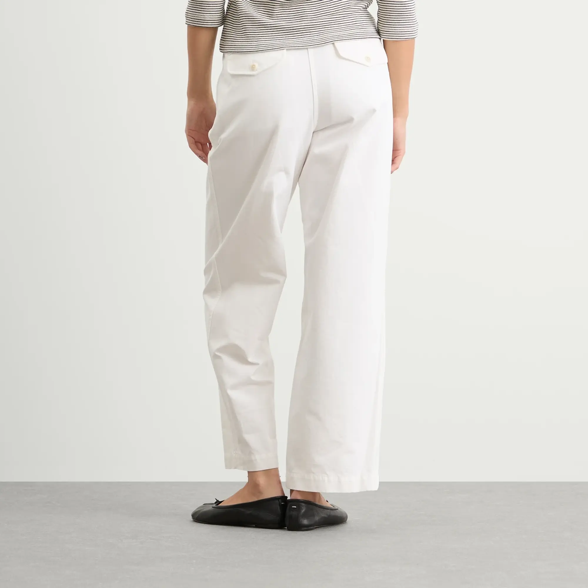 Nothing Written Women's Gato Straight Tuck Pants White