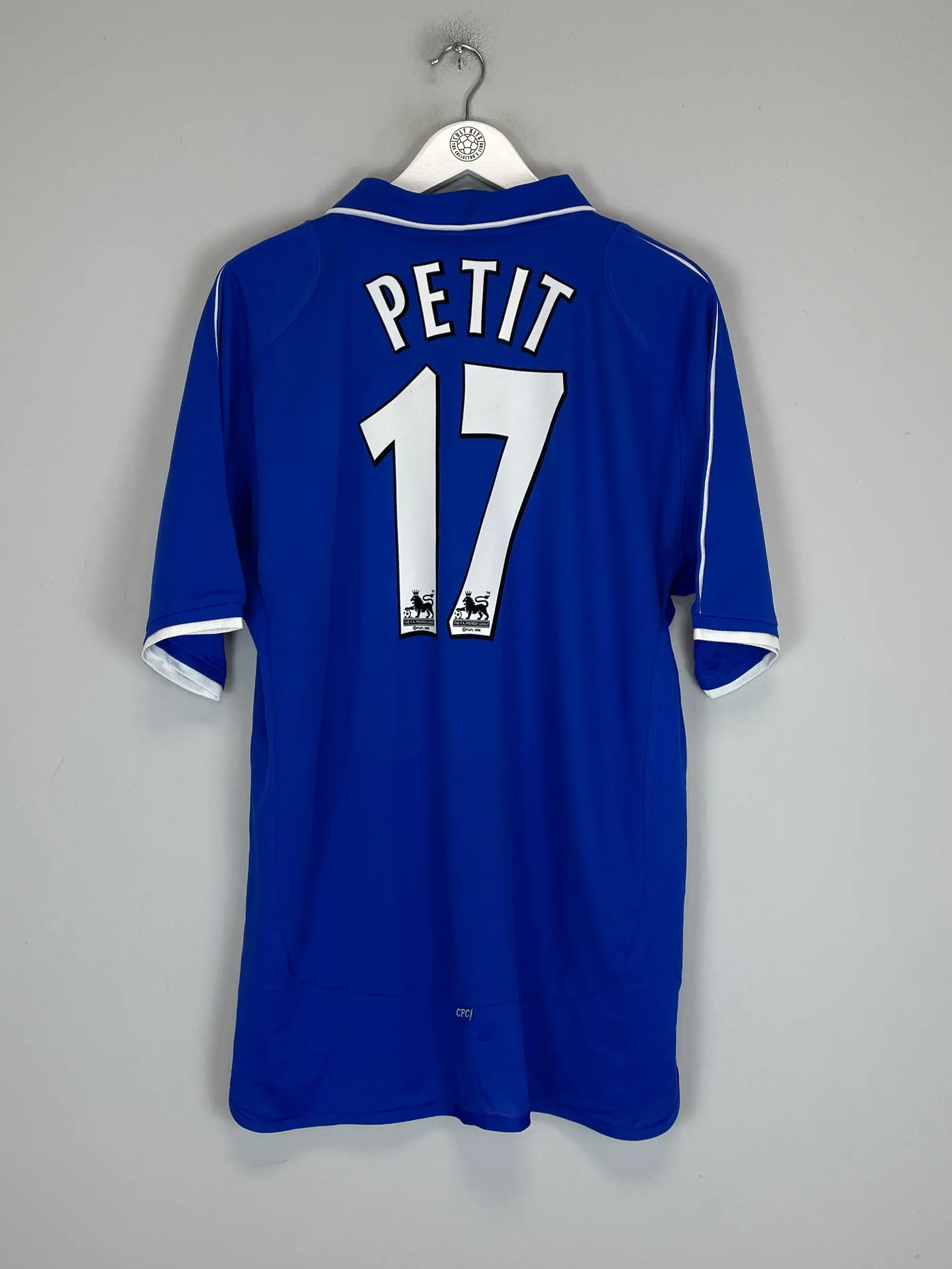 2001/03 CHELSEA PETIT #17 HOME SHIRT (XL) UMBRO | Cult Kits