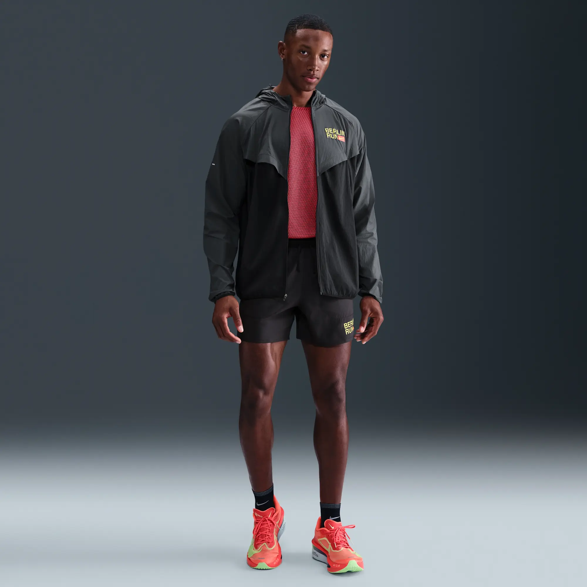 Nike Stride Men's Repel Running Jacket - Black - Nylon