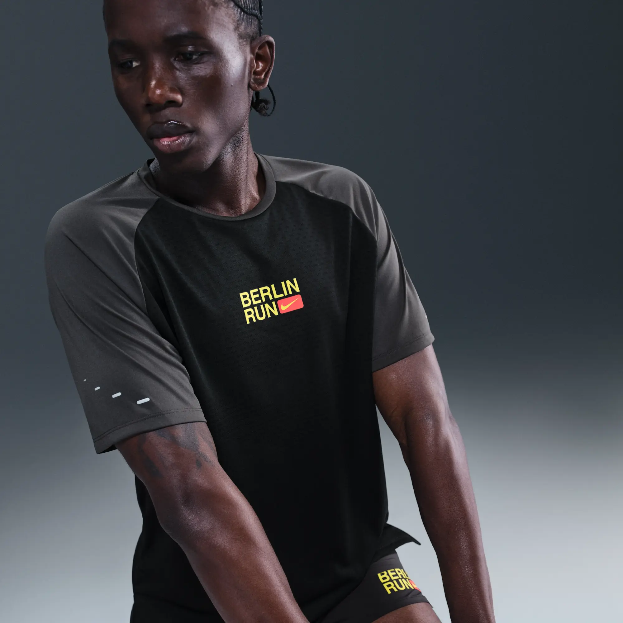 Nike Stride Men's Dri-FIT ADV Short-Sleeve Running Top - Black - Polyester