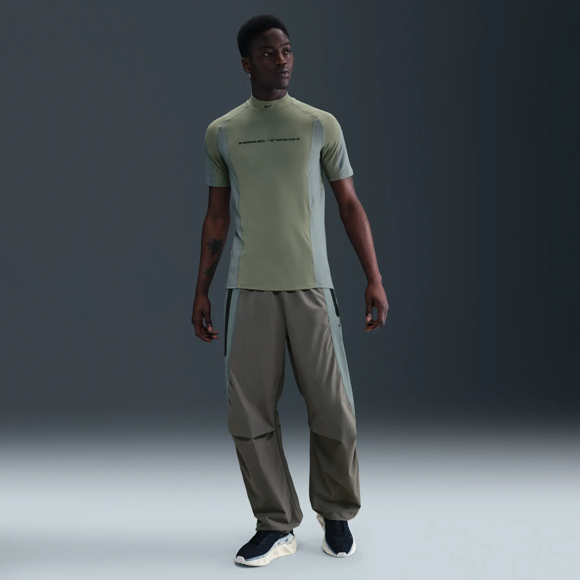 Nike Tech Men's Dri-FIT Short-Sleeve Base Layer - Green - Polyester/Lyocell/Elastane