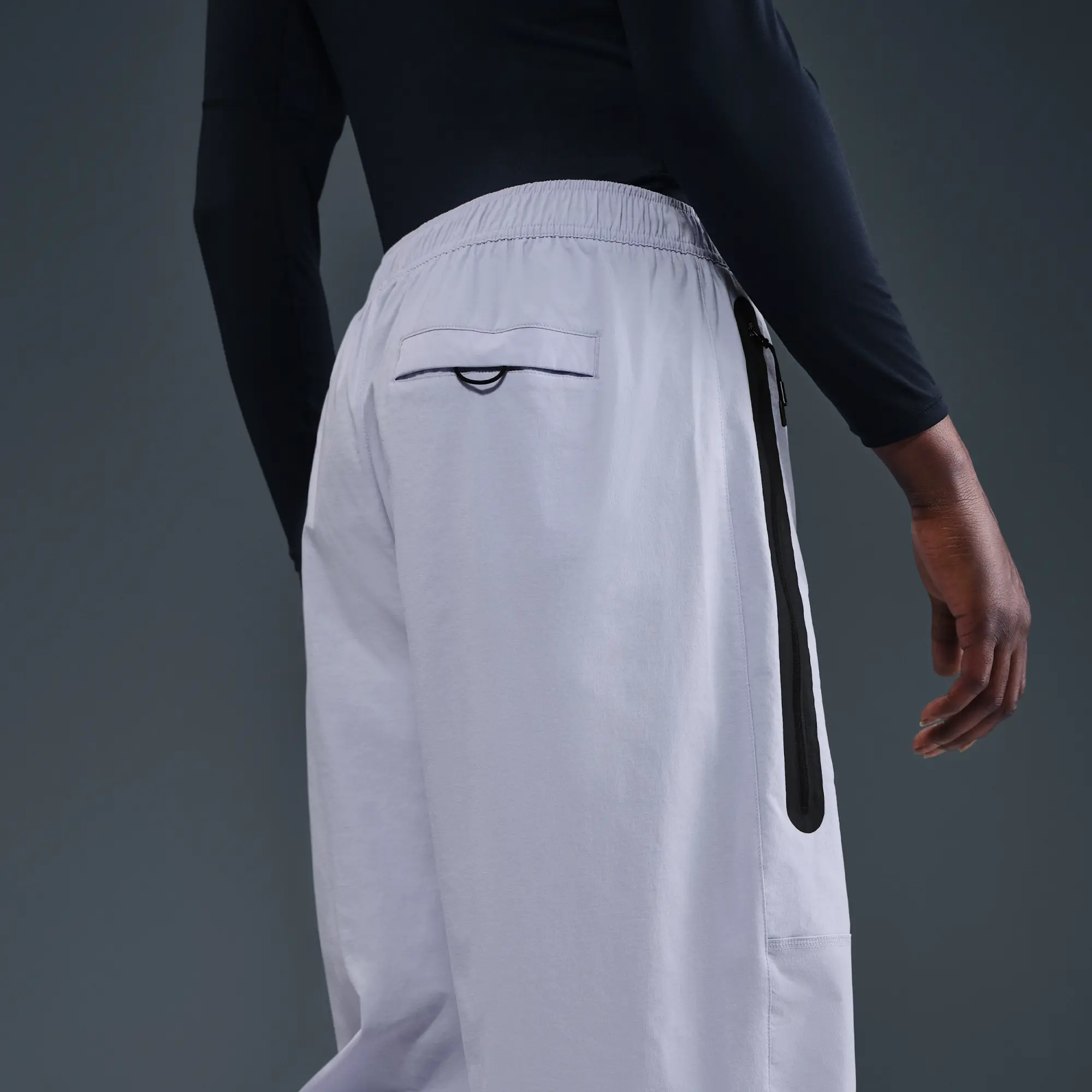 Nike Tech Men's Woven Oversized Trousers - Grey - Nylon/Elastane