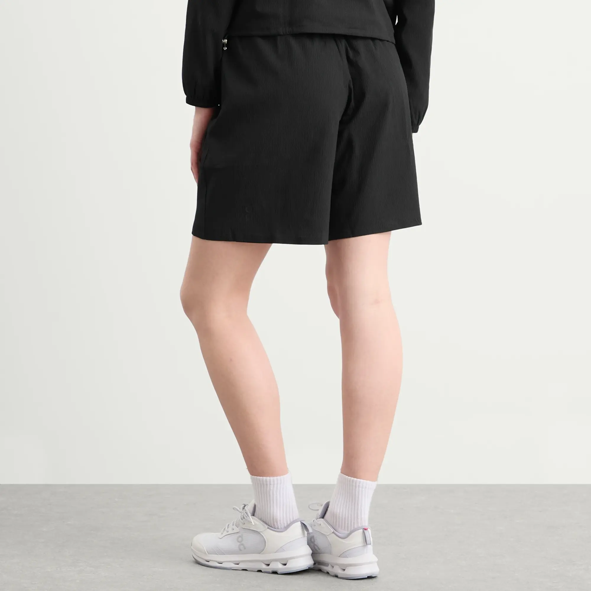 ON Women's x Zendaya Basketball Shorts Black
