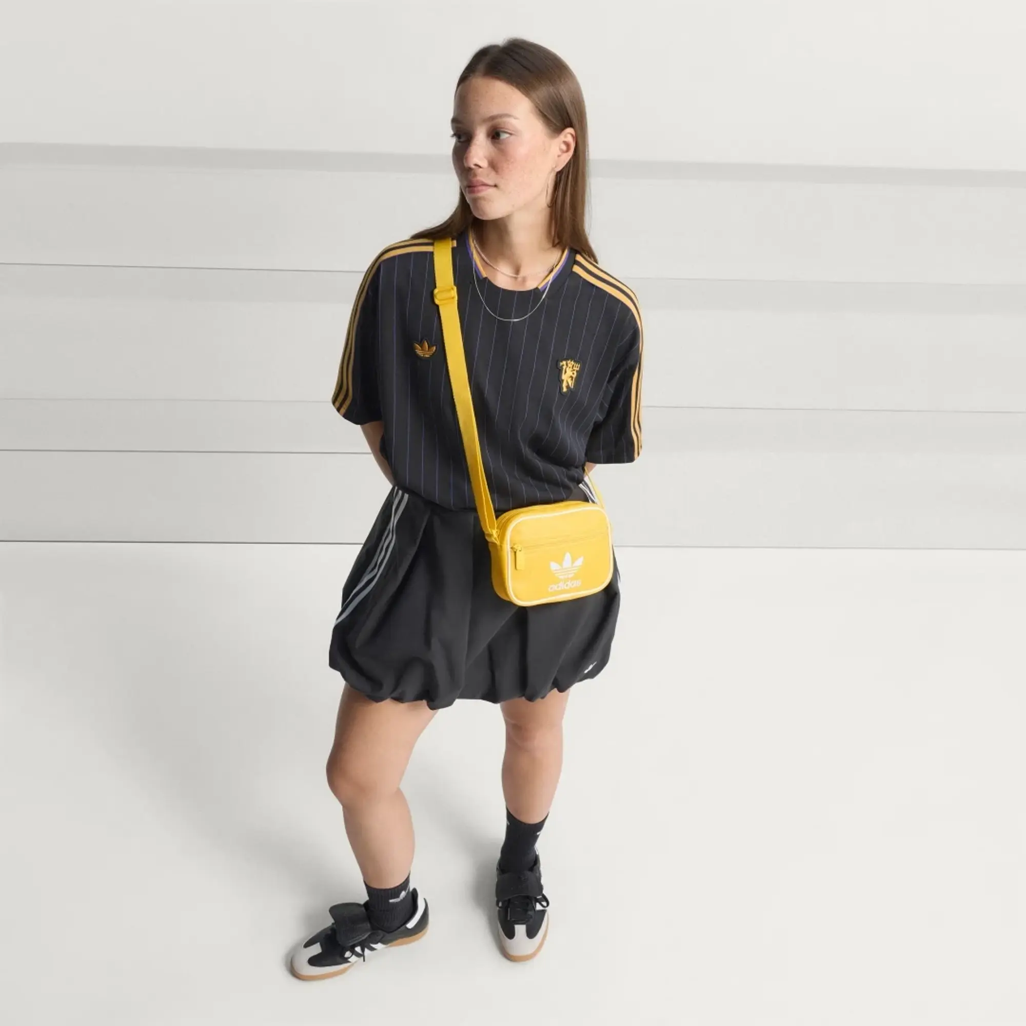 adidas Manchester United Terrace Icons Jersey