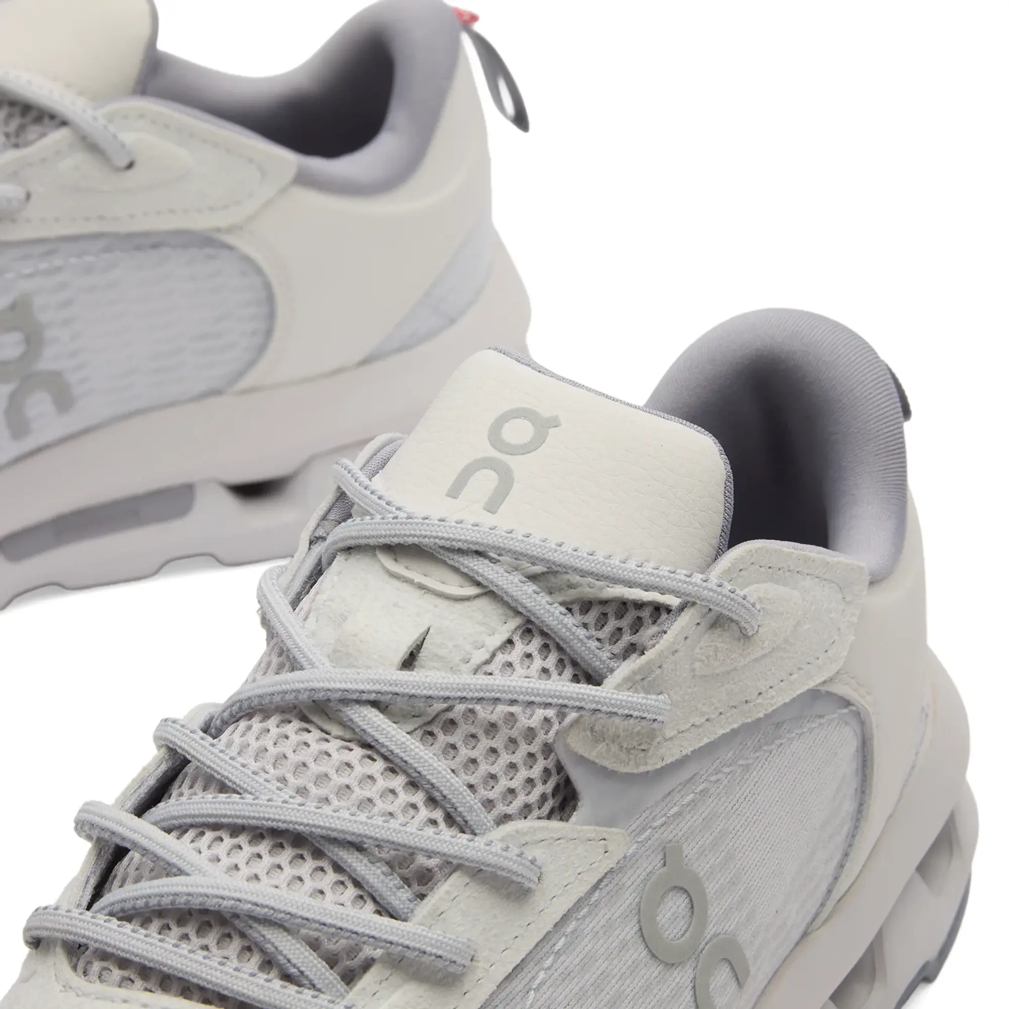 ON Women's x Zendaya CloudzON Women'se MoON Women's Lavender/Lilac
