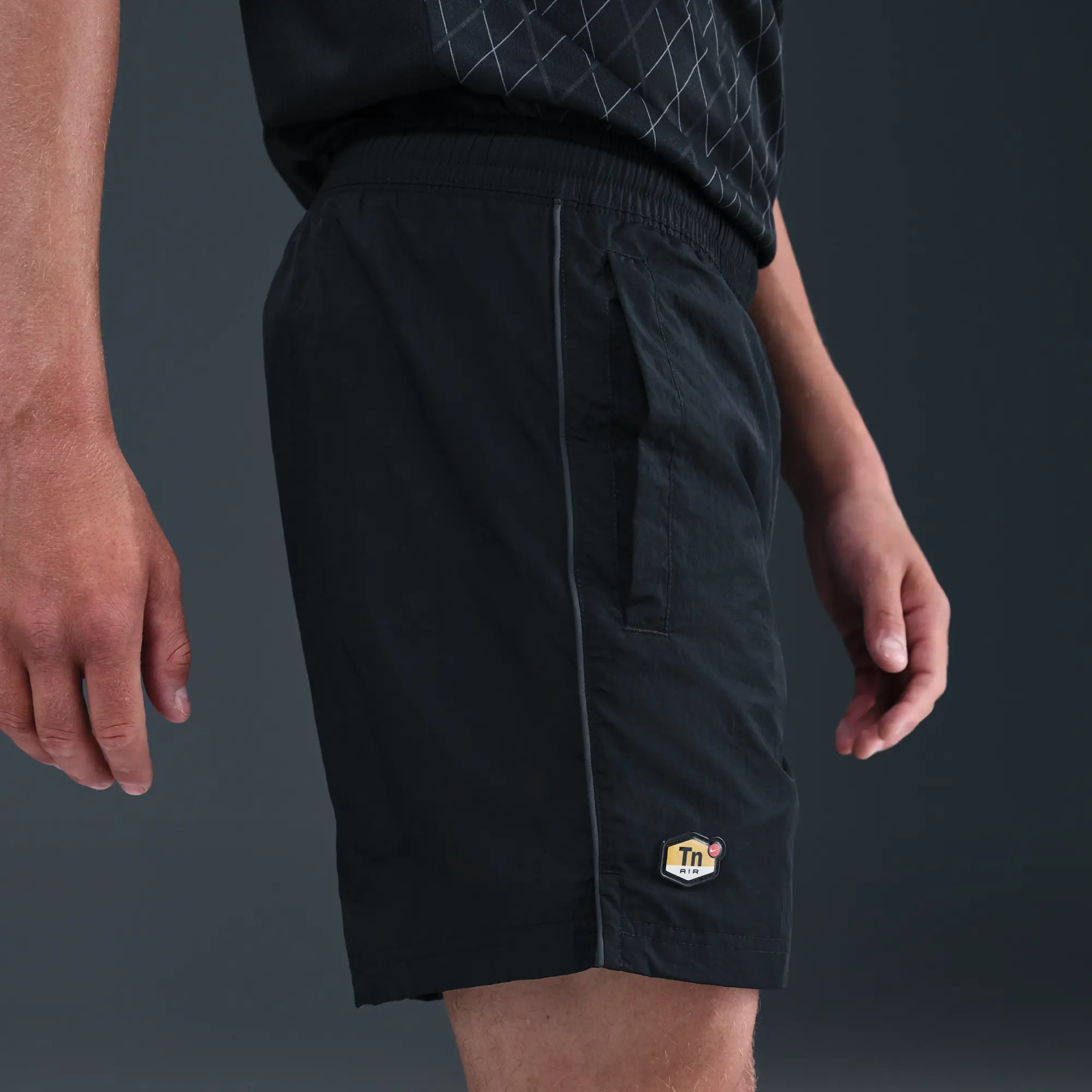 Nike Sportswear Men's Woven Shorts - Black - Nylon