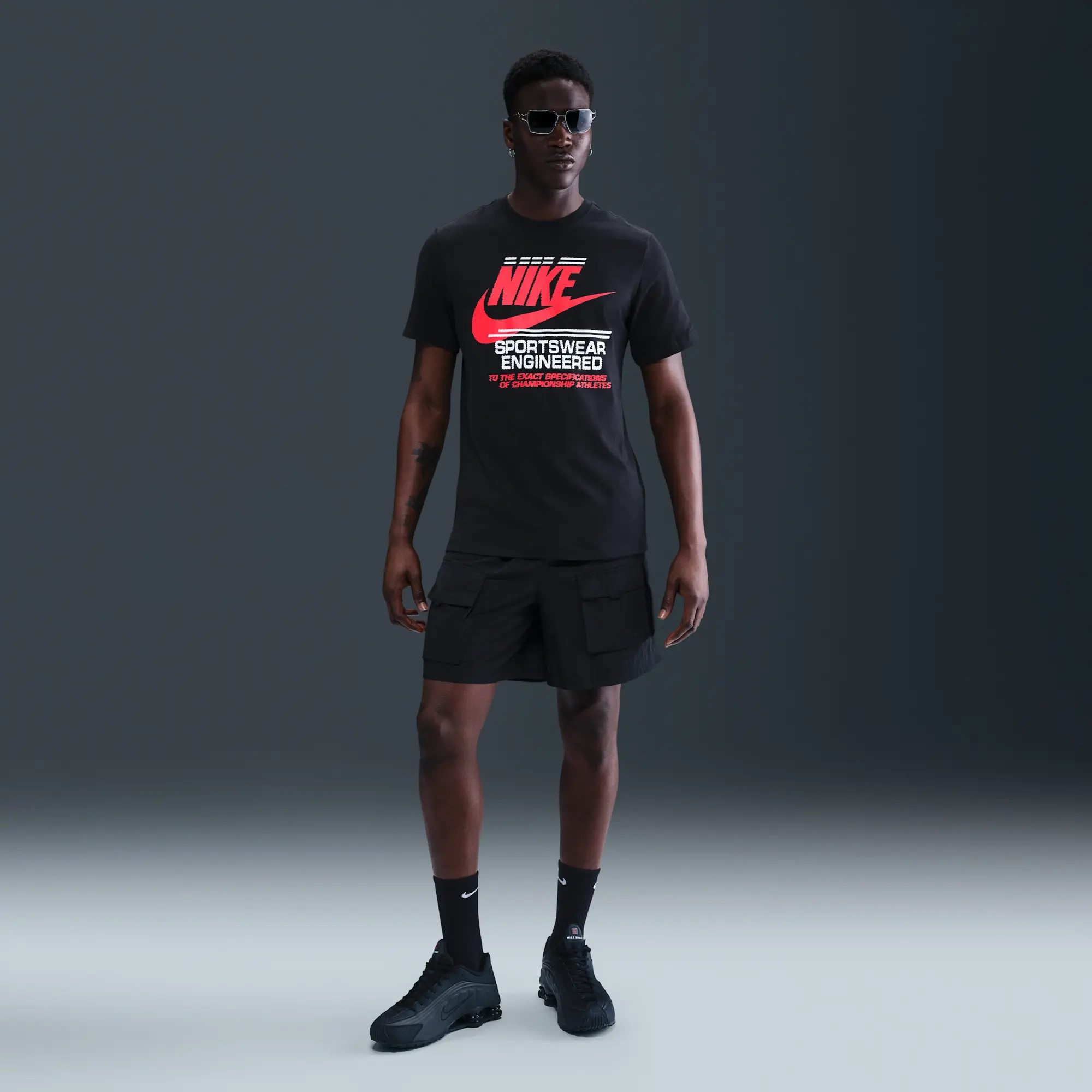 Nike Sportswear Men's T-Shirt - Black - Cotton/Polyester