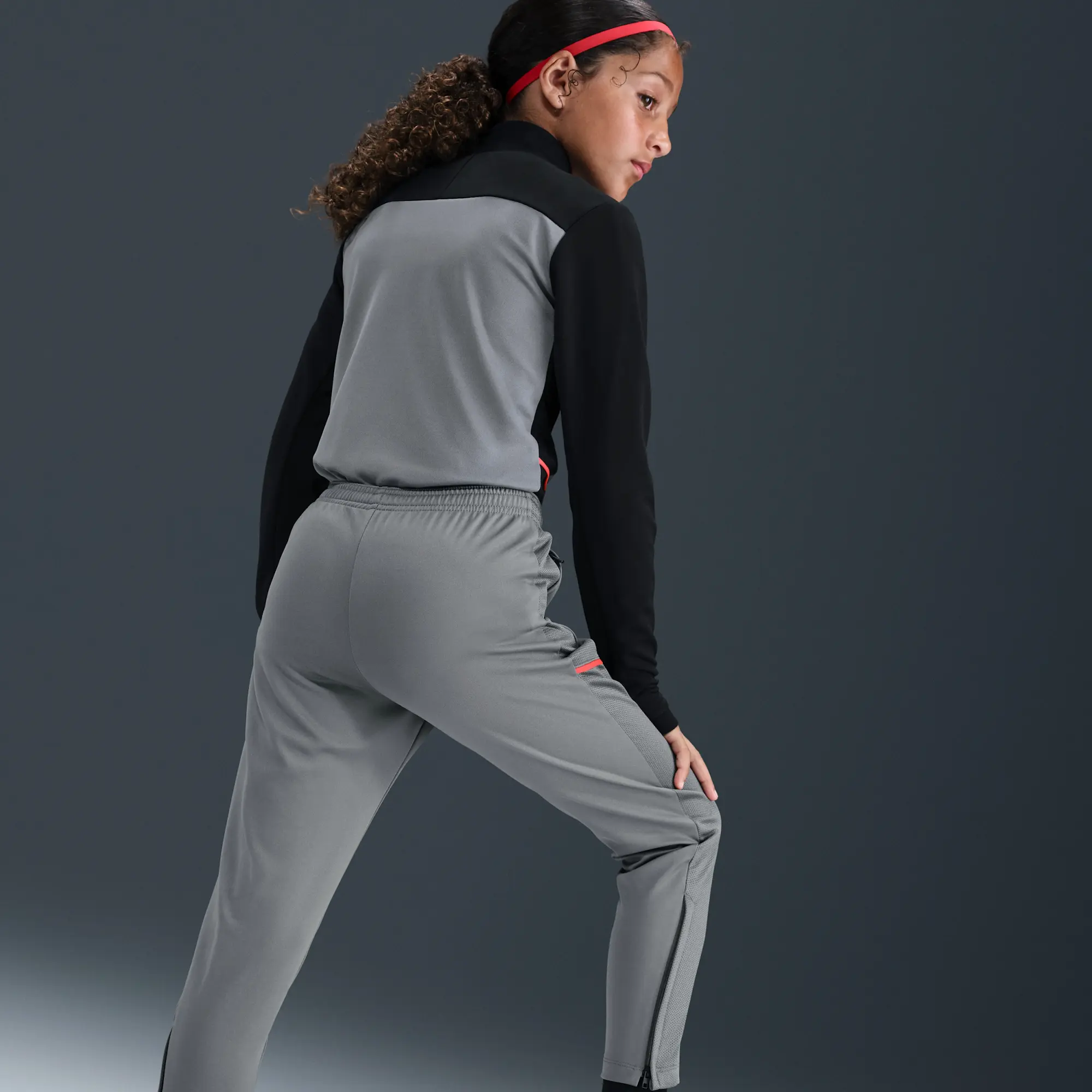 Nike Academy Older Kids' Dri-FIT Football Pants - Grey - Polyester