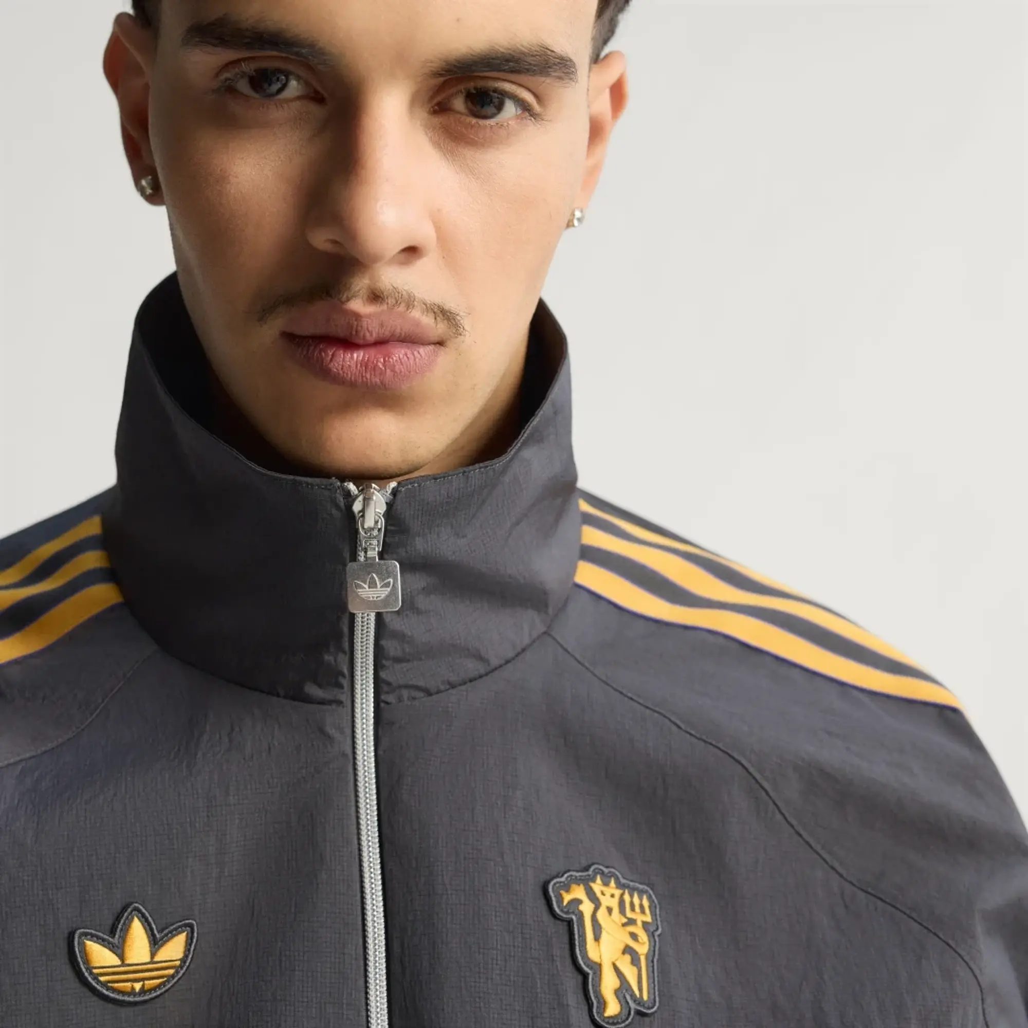 adidas Manchester United Terrace Icons Half-Zip Jacket