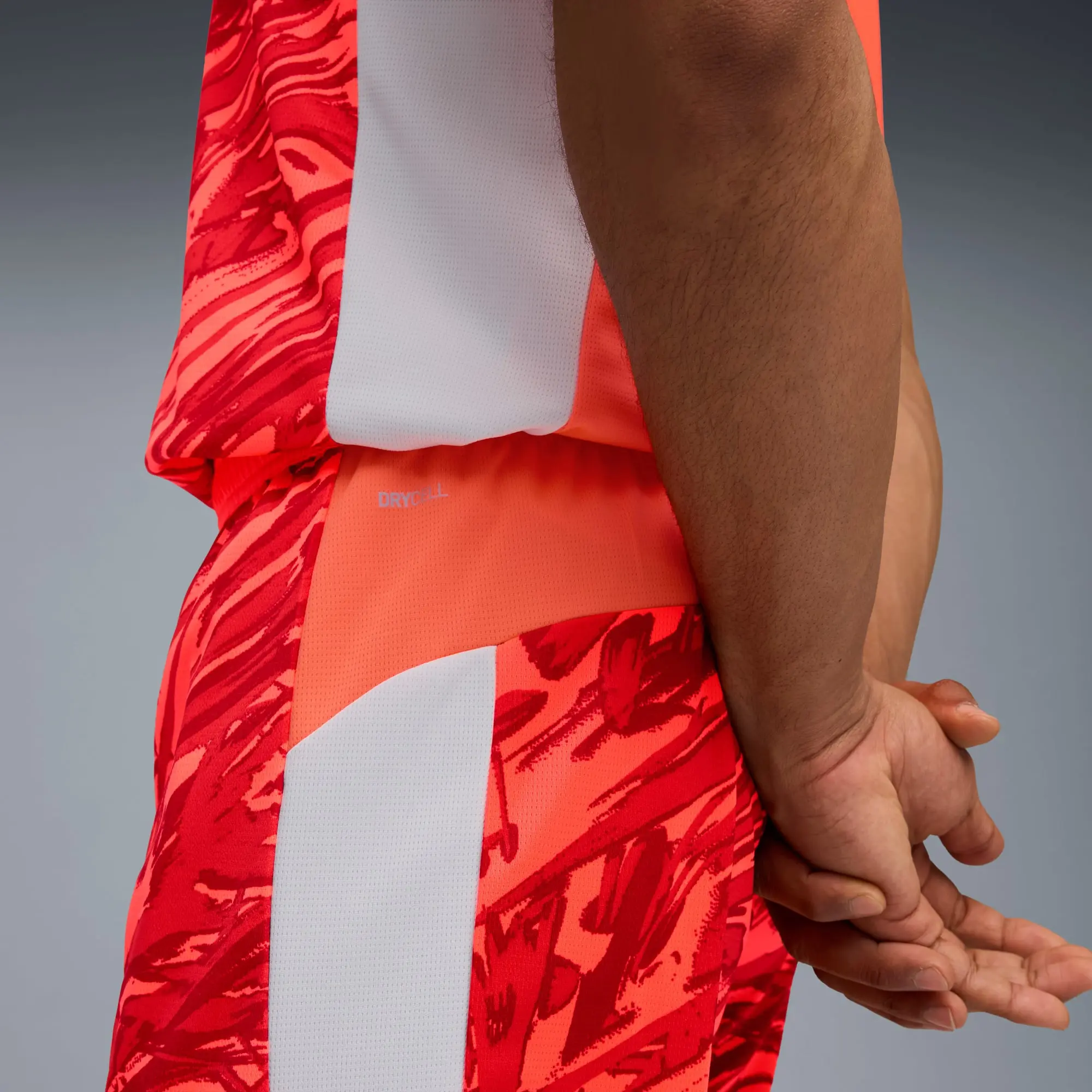 PUMA Borussia Dortmund 25/26 Goalkeeper Shorts Men, Glowing Red/Silver Mist, size 3XL