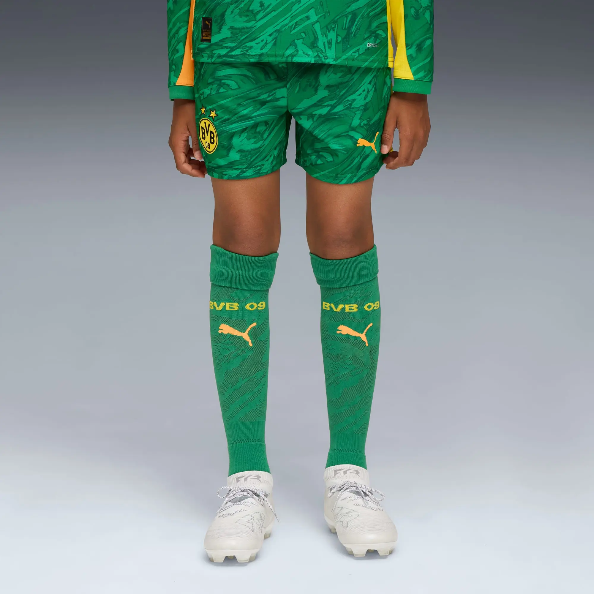 PUMA Borussia Dortmund 25/26 Goalkeeper Shorts Youth, Archive Green/Intense Orange, size 11-12 Youth
