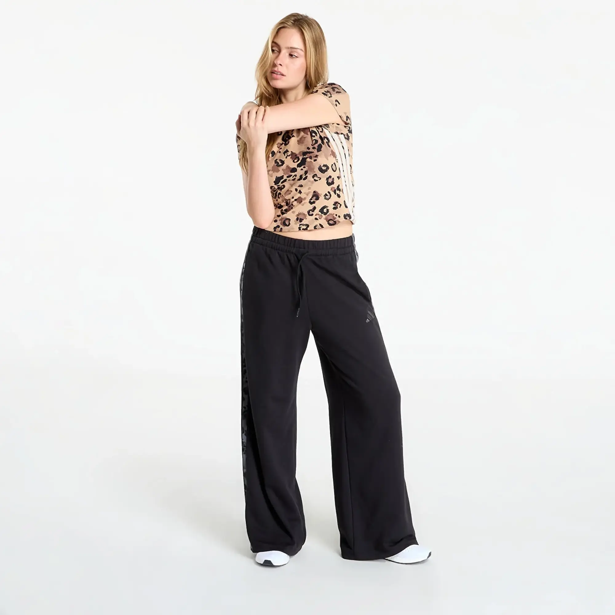 Pants Adidas Animal Print 3-Stripes Open Hem Pants Black/ Multicolor L