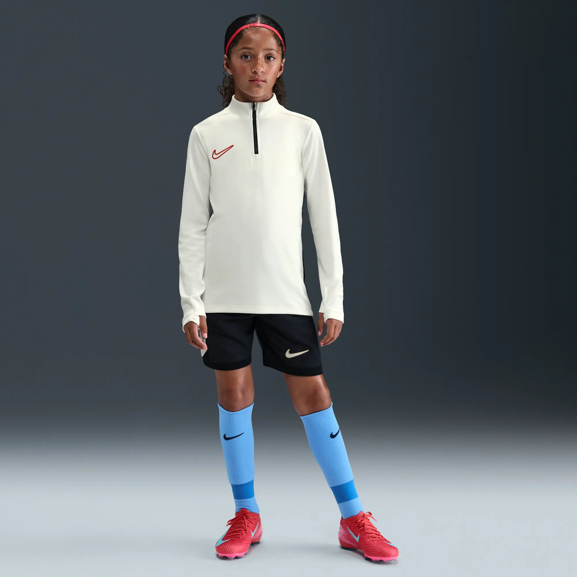 Nike Academy Older Kids' Dri-FIT Long-Sleeve 1/4-Zip Football Drill Top - White - Polyester