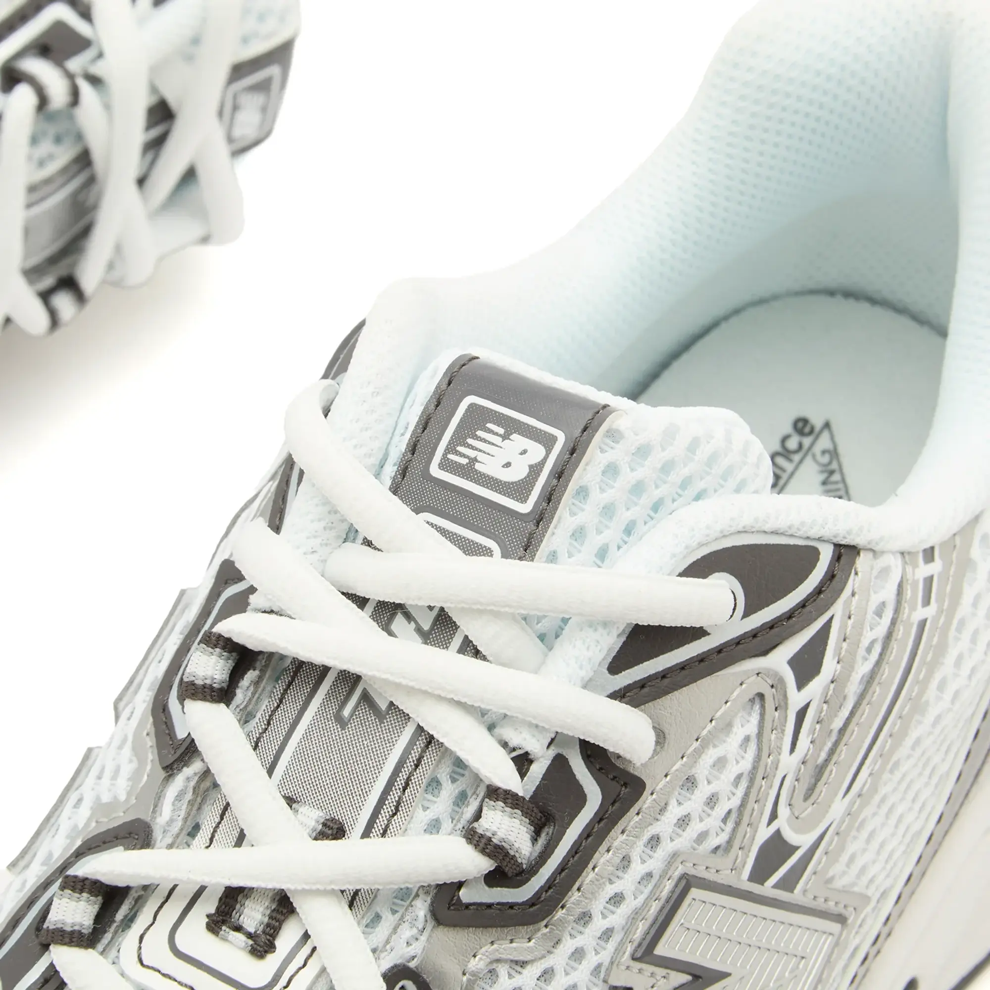 New Balance 740 Sneaker White
