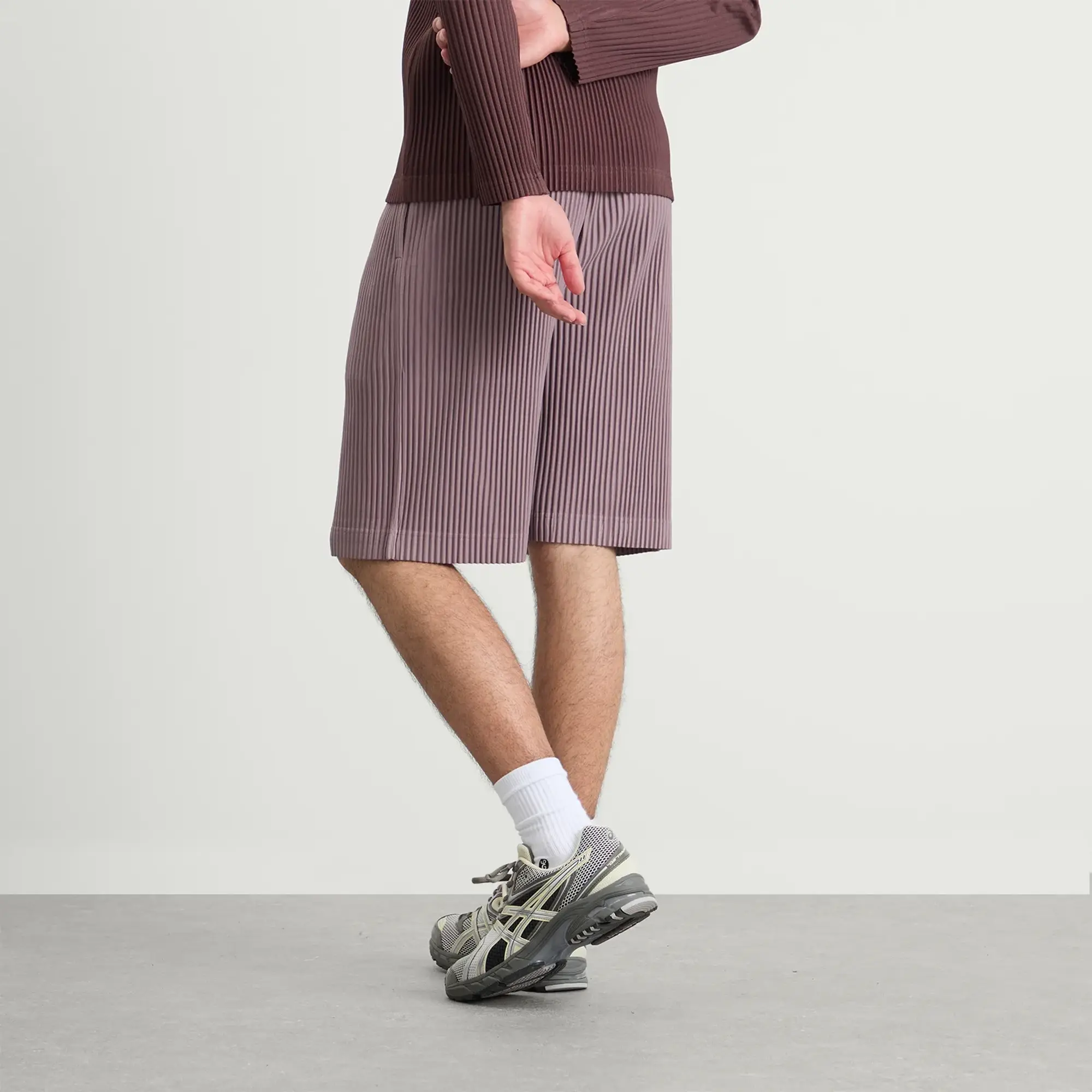 Homme Plissé Shorts Seaside Purple