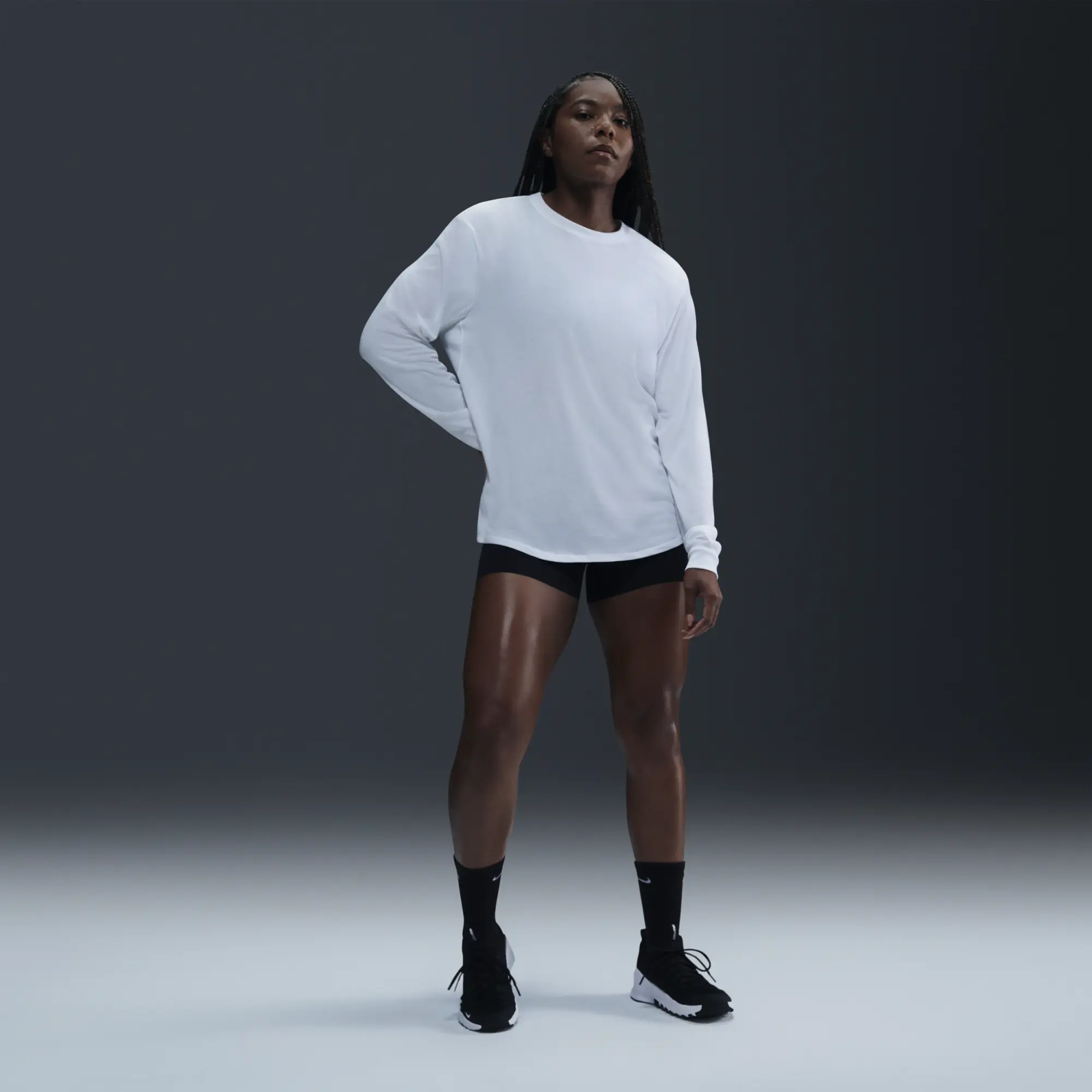 Nike One Relaxed Women's Dri-FIT Long-Sleeve Top - White - Polyester/Cotton/Elastane