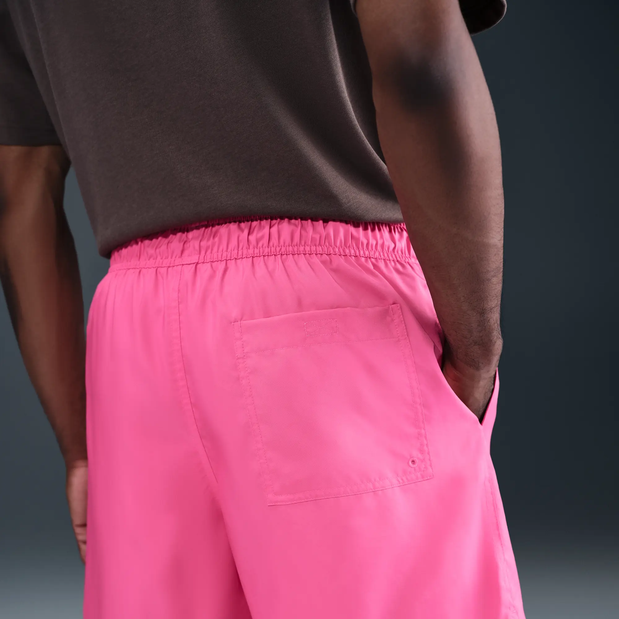 Nike Club Men's Woven Flow Shorts - Pink - Polyester