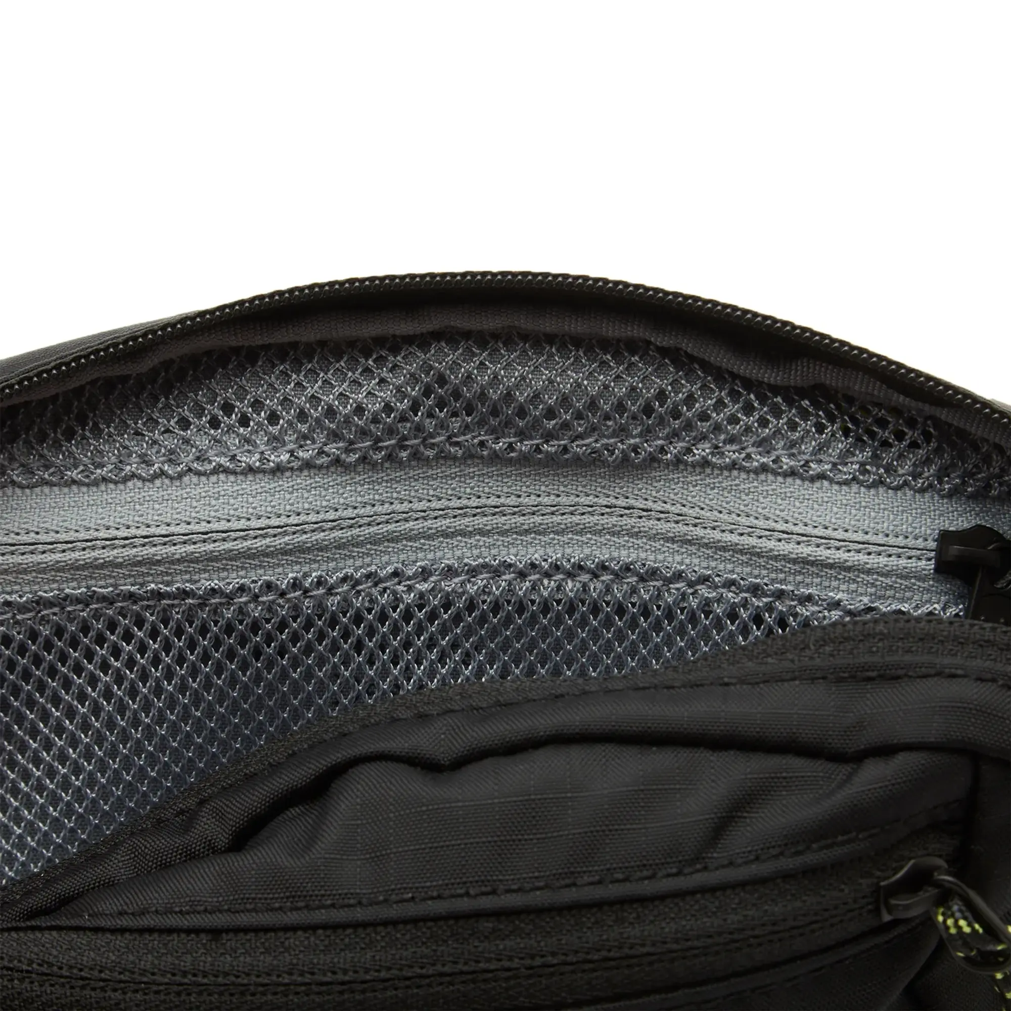 Haglöfs Men's Tight Hip Pack 1L True Black/Magnetite