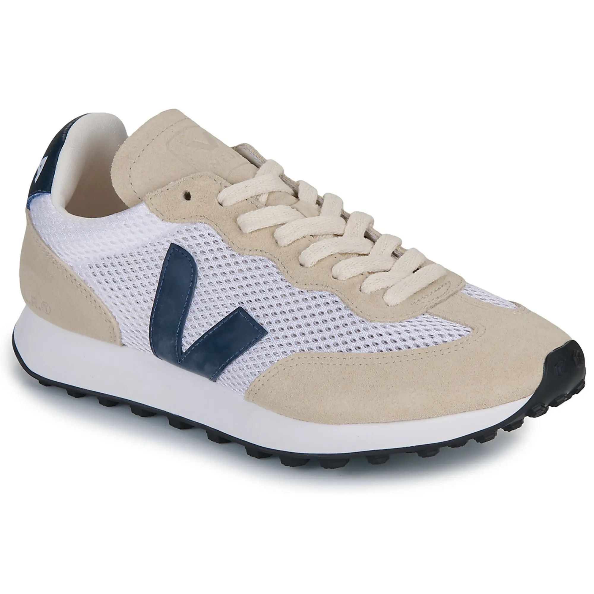 Veja  RIO BRANCO  men's Shoes (Trainers) in Beige