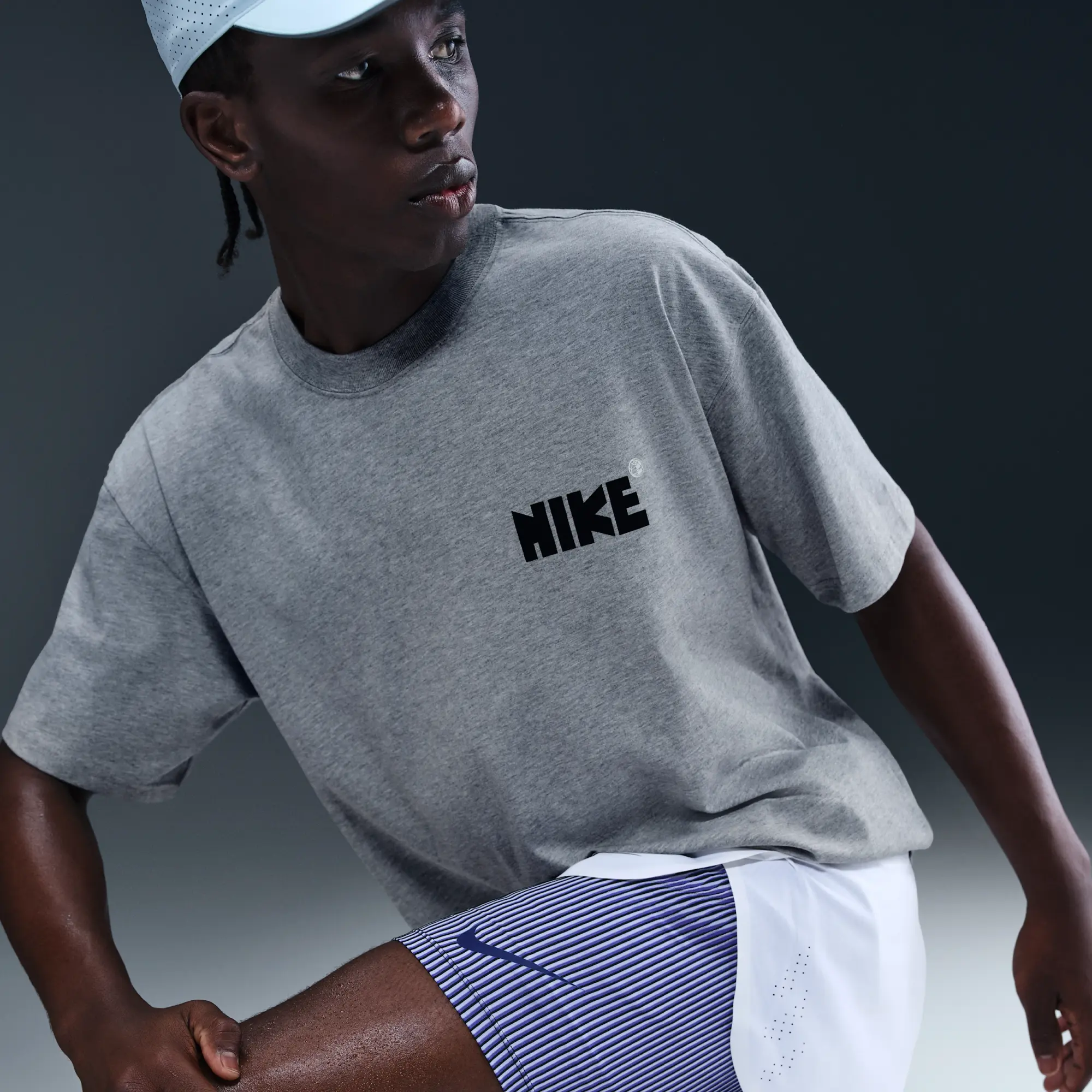Nike Men's Running T-Shirt - Grey - Cotton