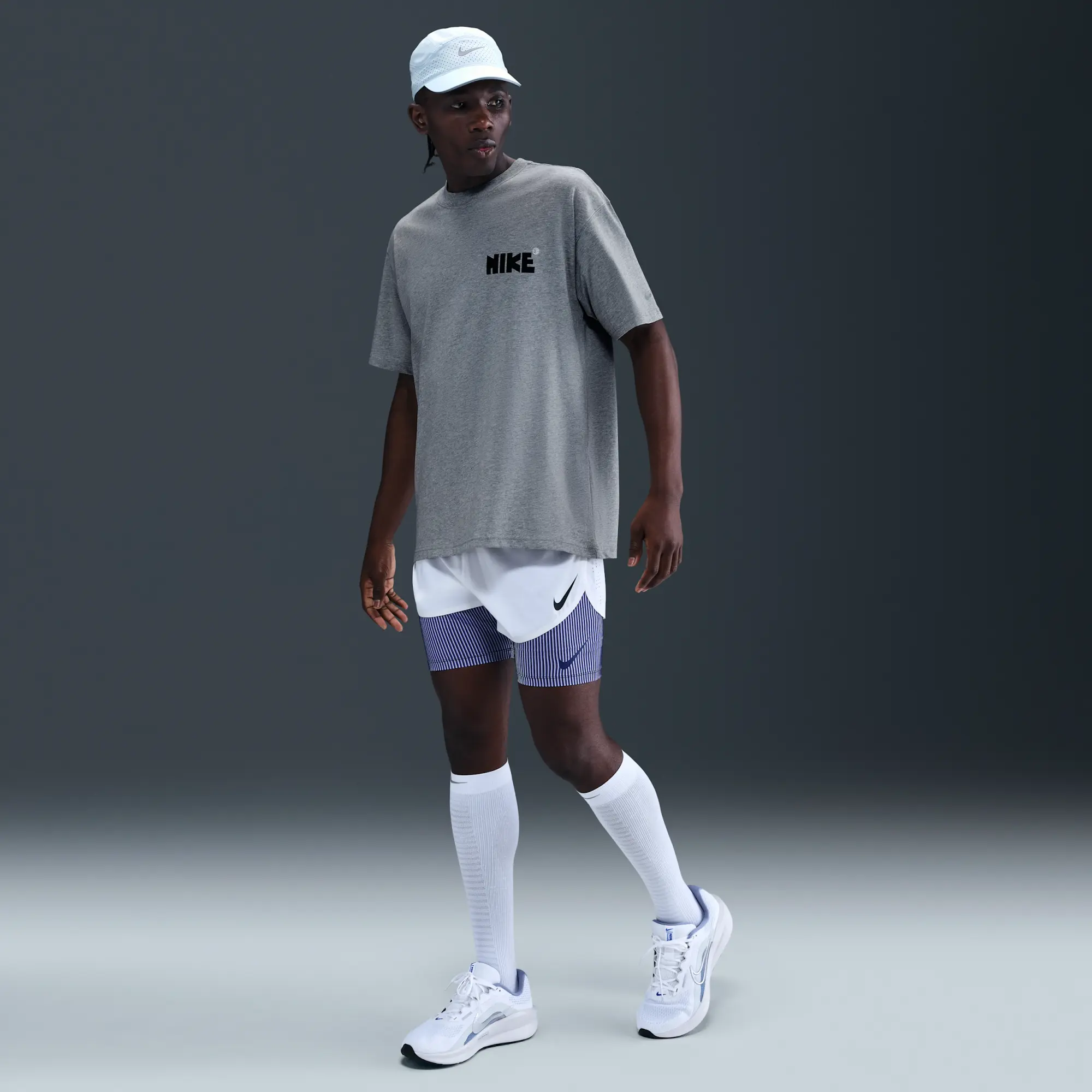 Nike Men's Running T-Shirt - Grey - Cotton
