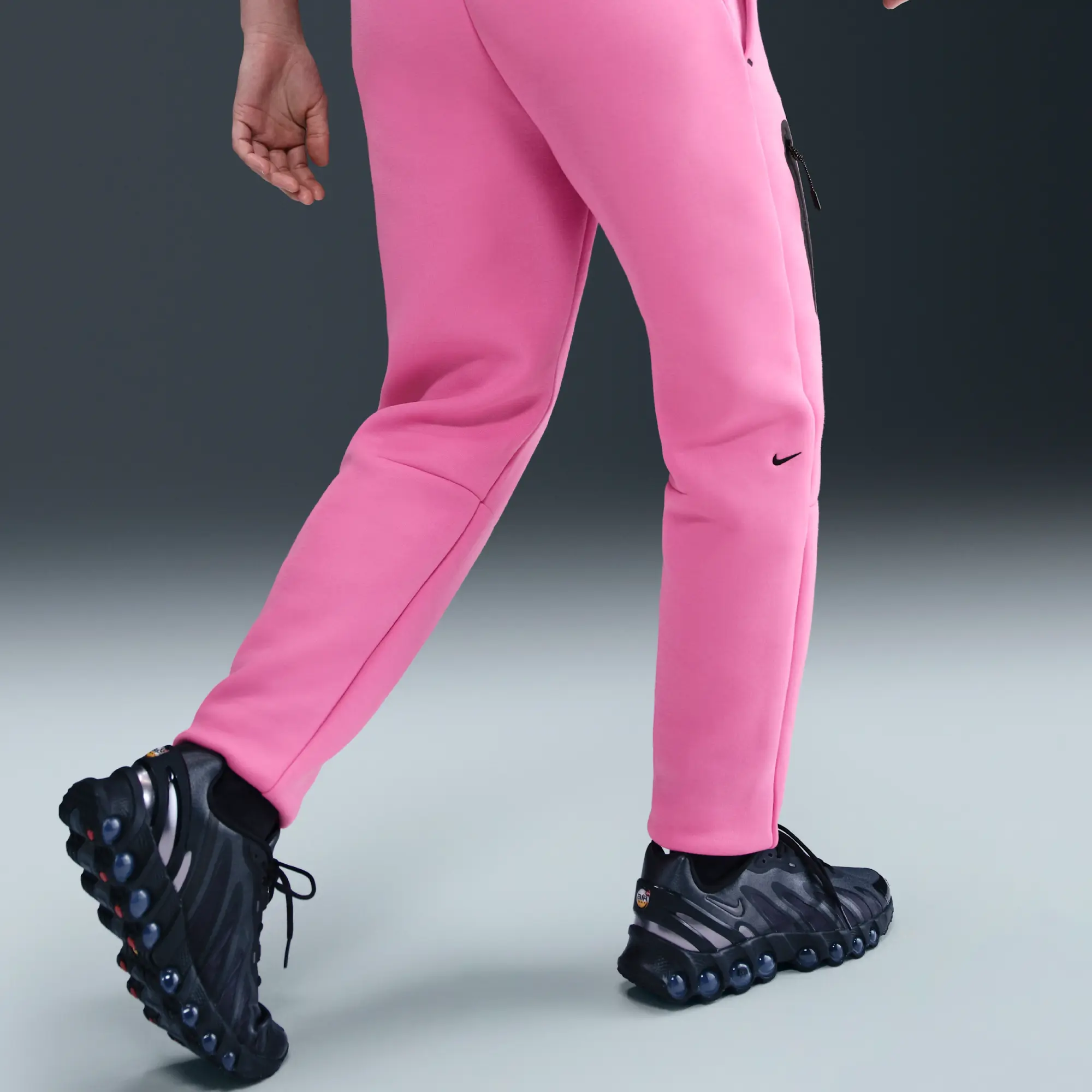 Nike Sportswear Tech Fleece Women's Mid-Rise Joggers - Pink - Cotton/Polyester