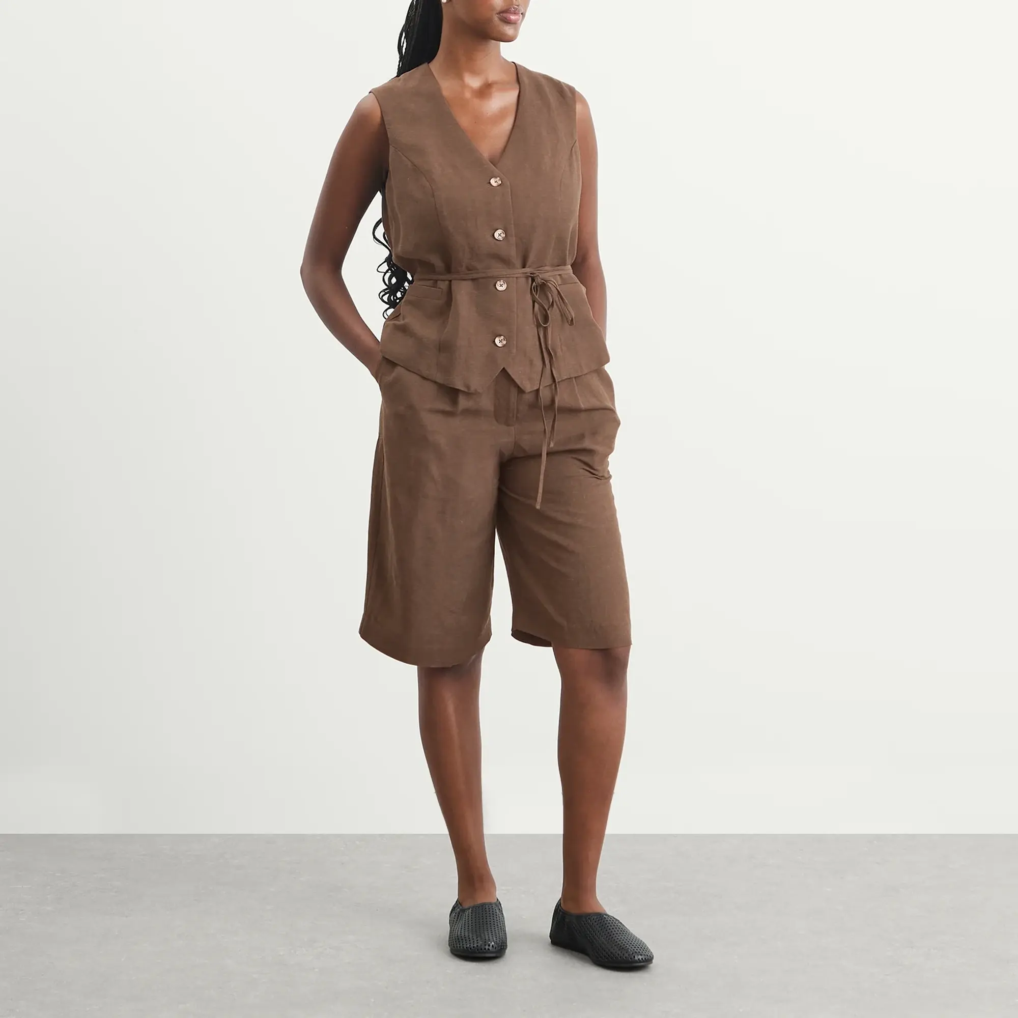 Faithfull The Brand Women's Astrid Long Shorts Forest