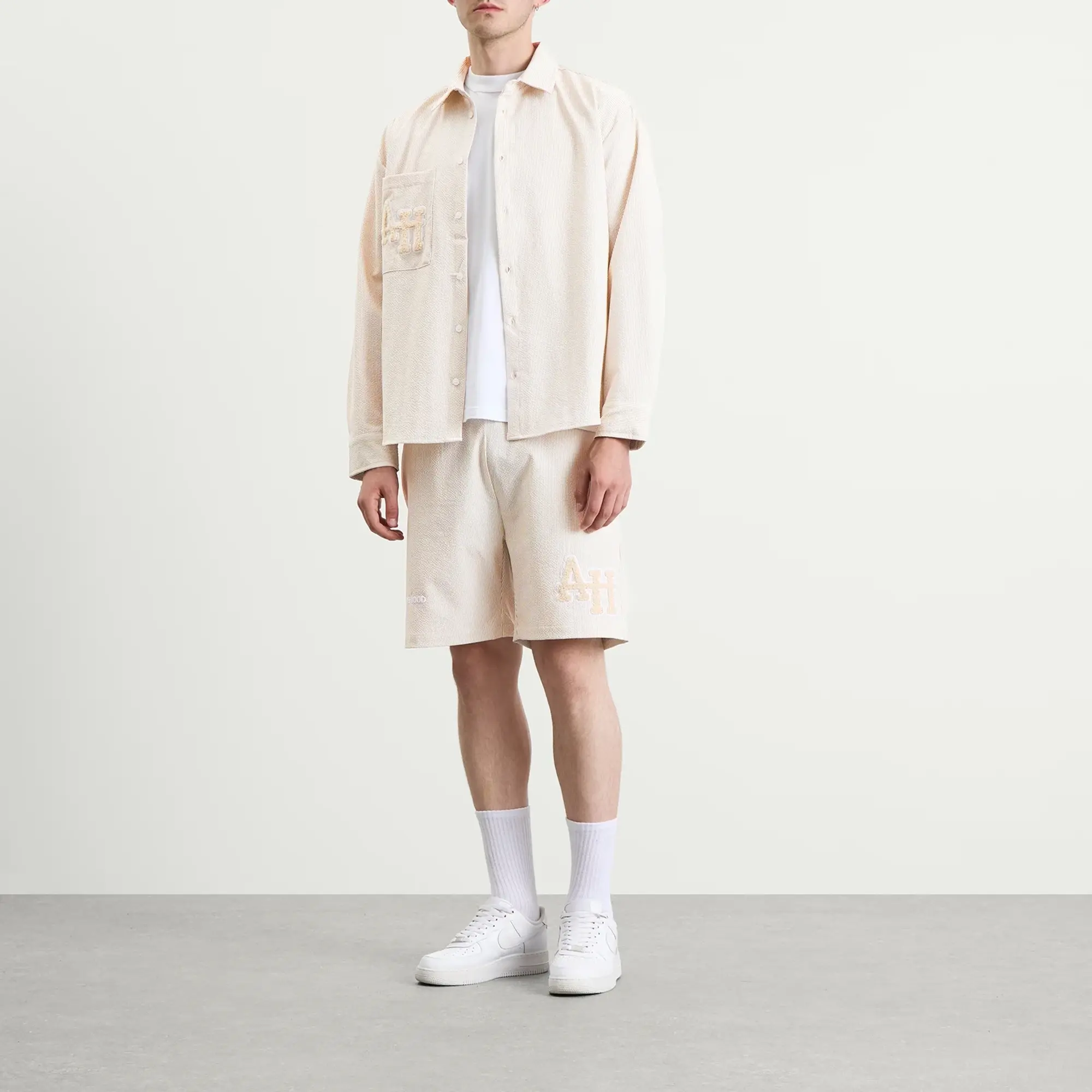 ANNIE HOOD Men's College Seersucker Shorts Beige
