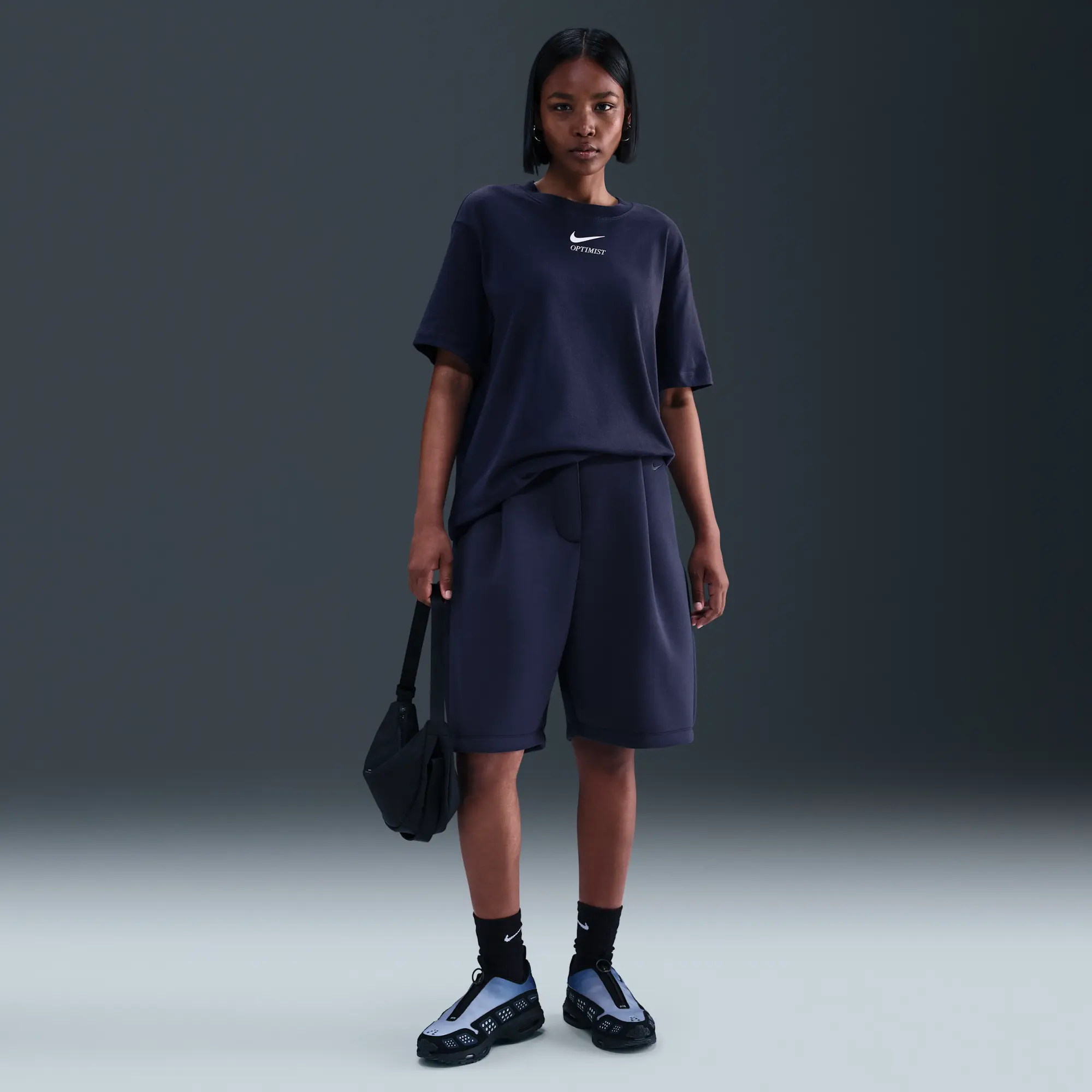 Nike Sportswear Women's T-Shirt - Blue