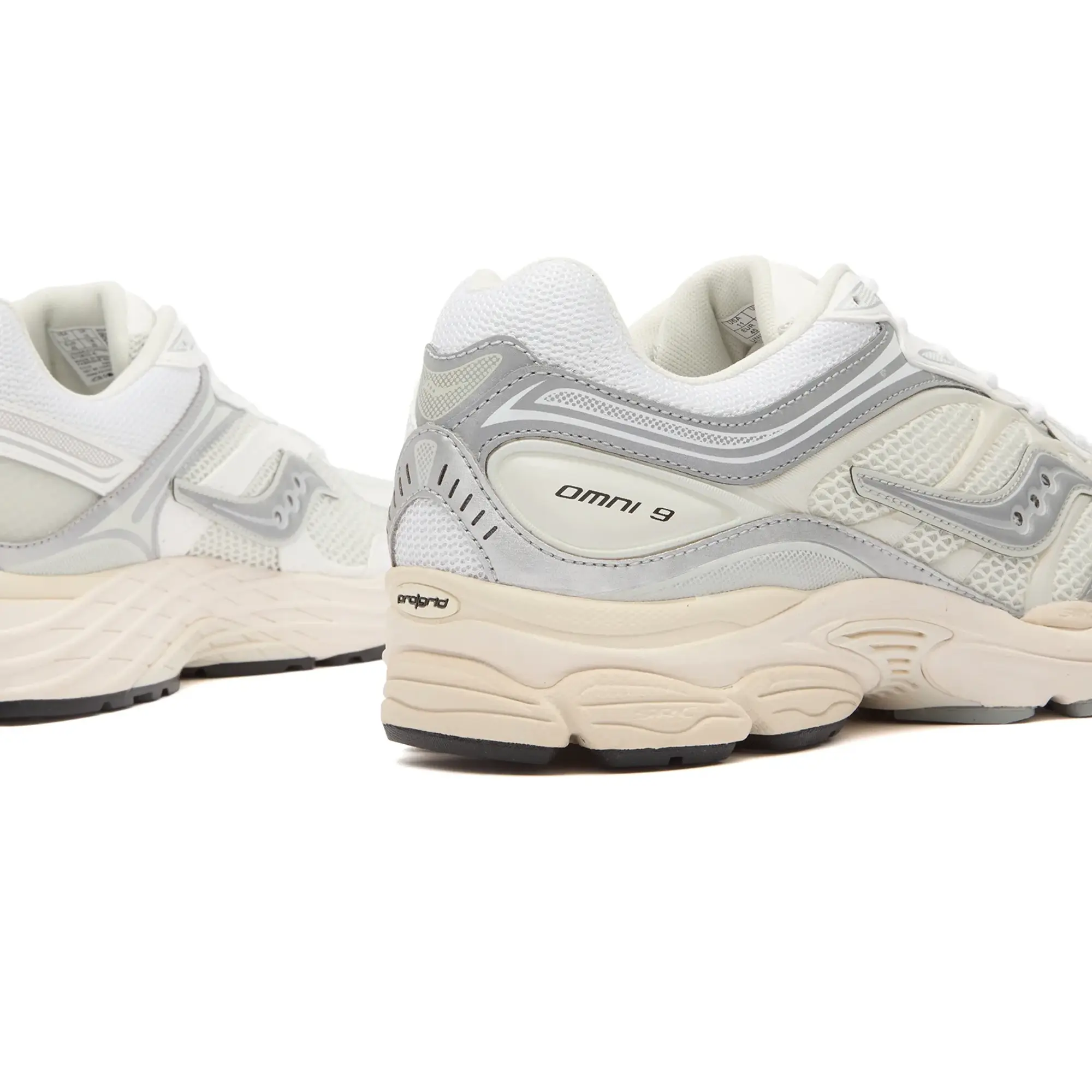 Saucony - ProGrid Omni 9 TMY in White