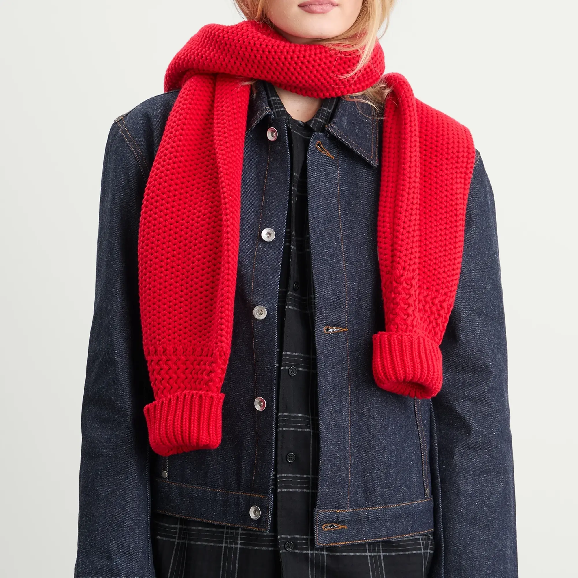 YMC Women's Sleeve Scarf Red