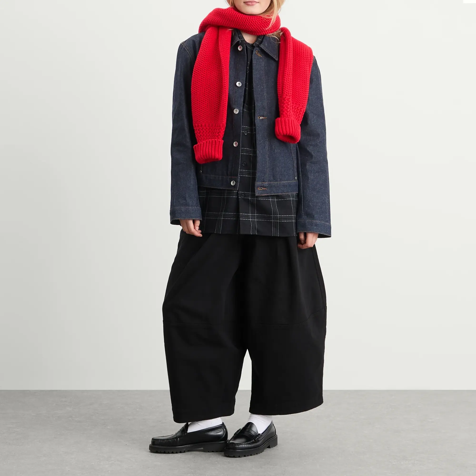 YMC Women's Sleeve Scarf Red