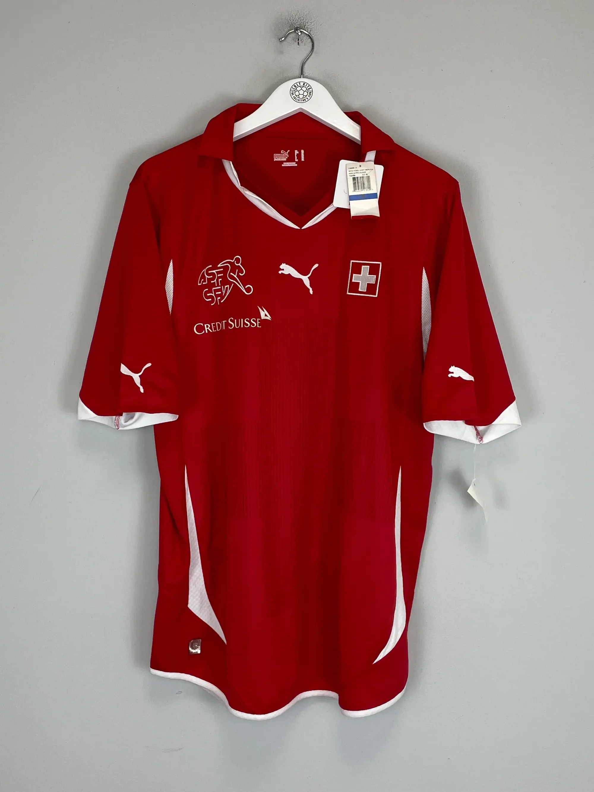 2010/11 SWITZERLAND *BNWT* SQUAD SIGNED HOME SHIRT (XL) PUMA | CULT KITS
