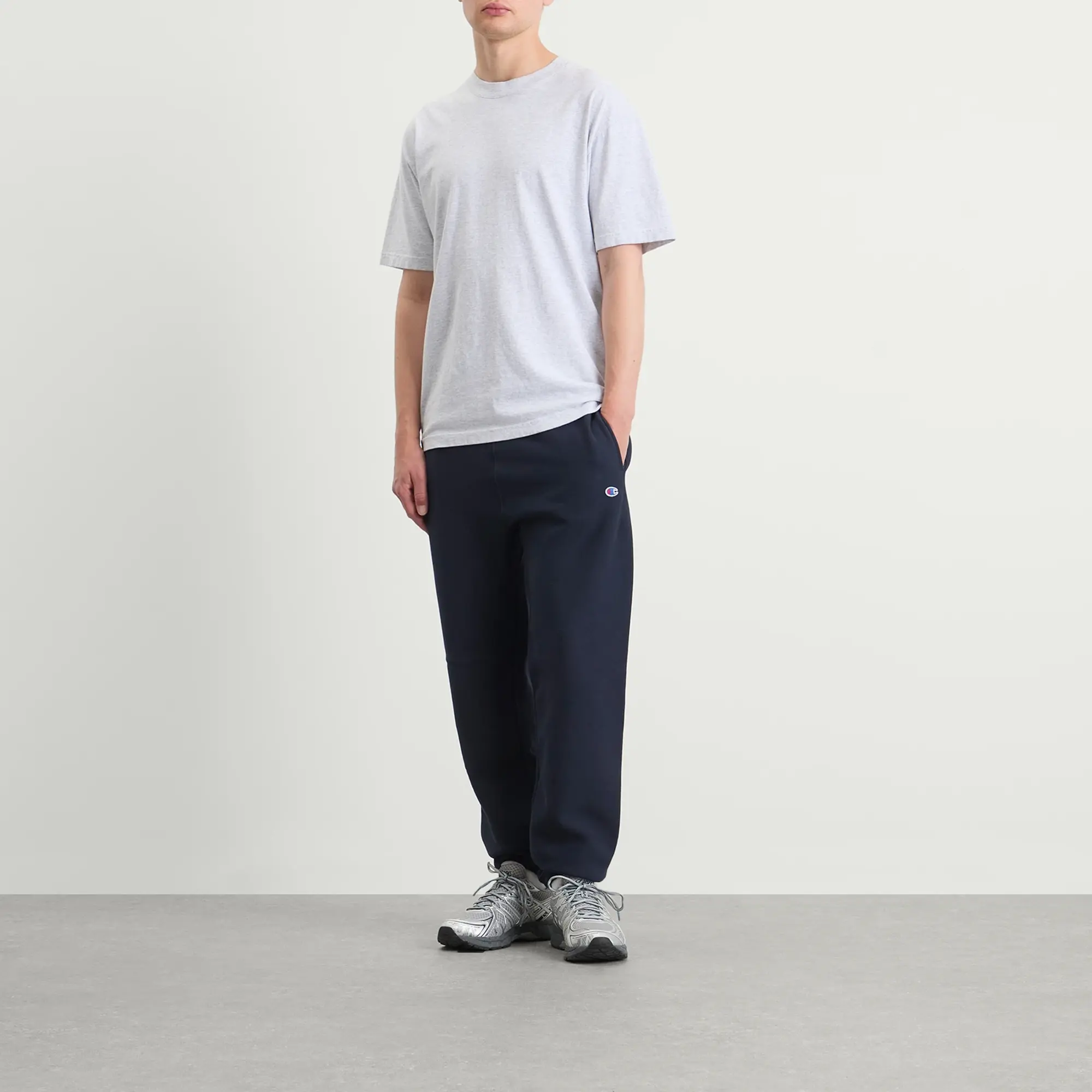 Champion Men's Reverse Weave Loose Cuffed Sweat Pants Navy