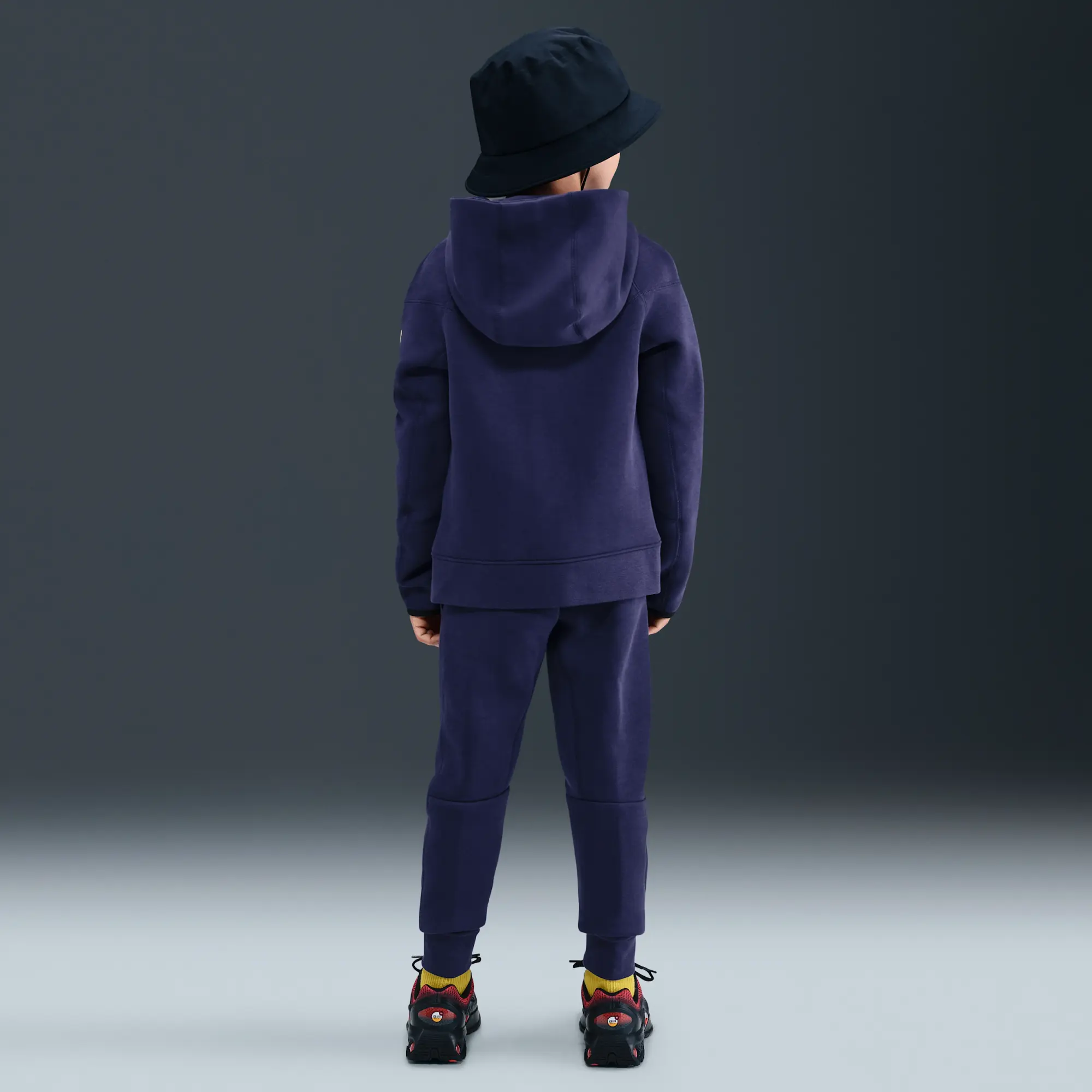 F.C. Barcelona Tech Older Kids' (Boys') Nike Football Fleece Pants - Purple - Cotton/Polyester