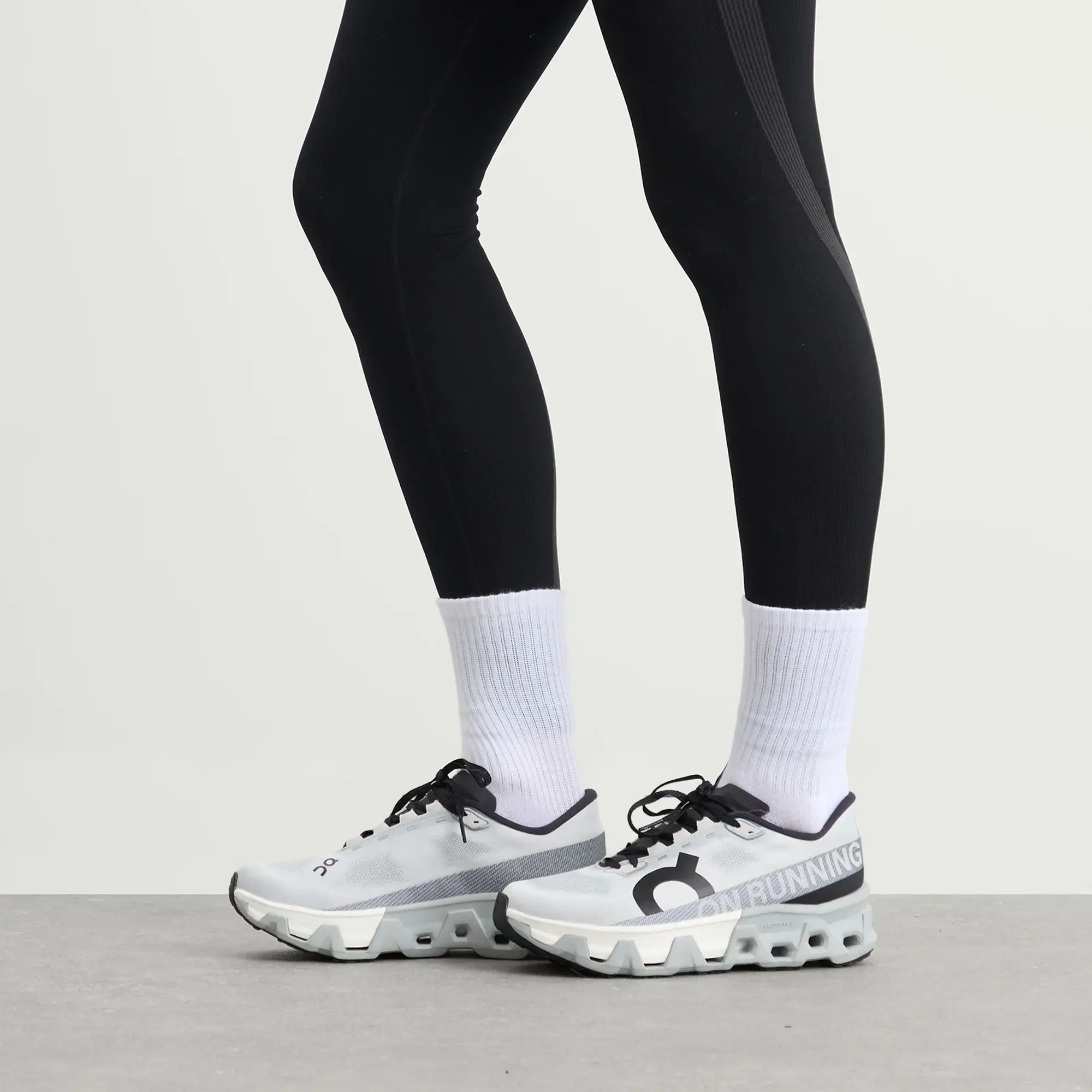 ON Women's CloudmON Women'sster Hyper Sneakers Glacier/Ivory