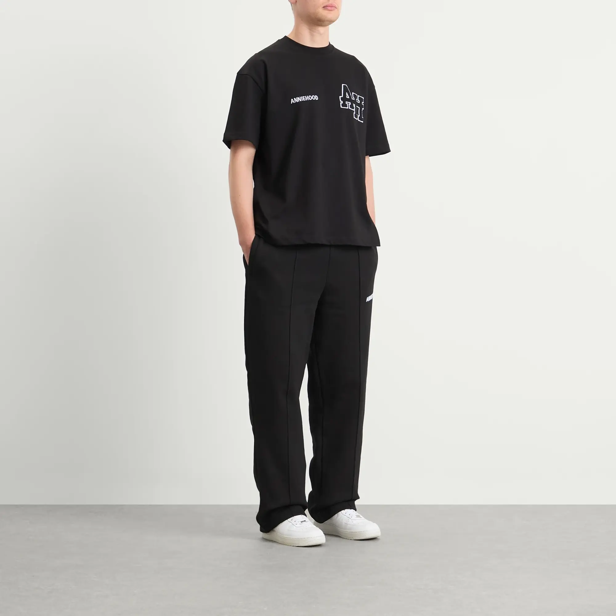 ANNIE HOOD Men's College T-Shirt Black/Black