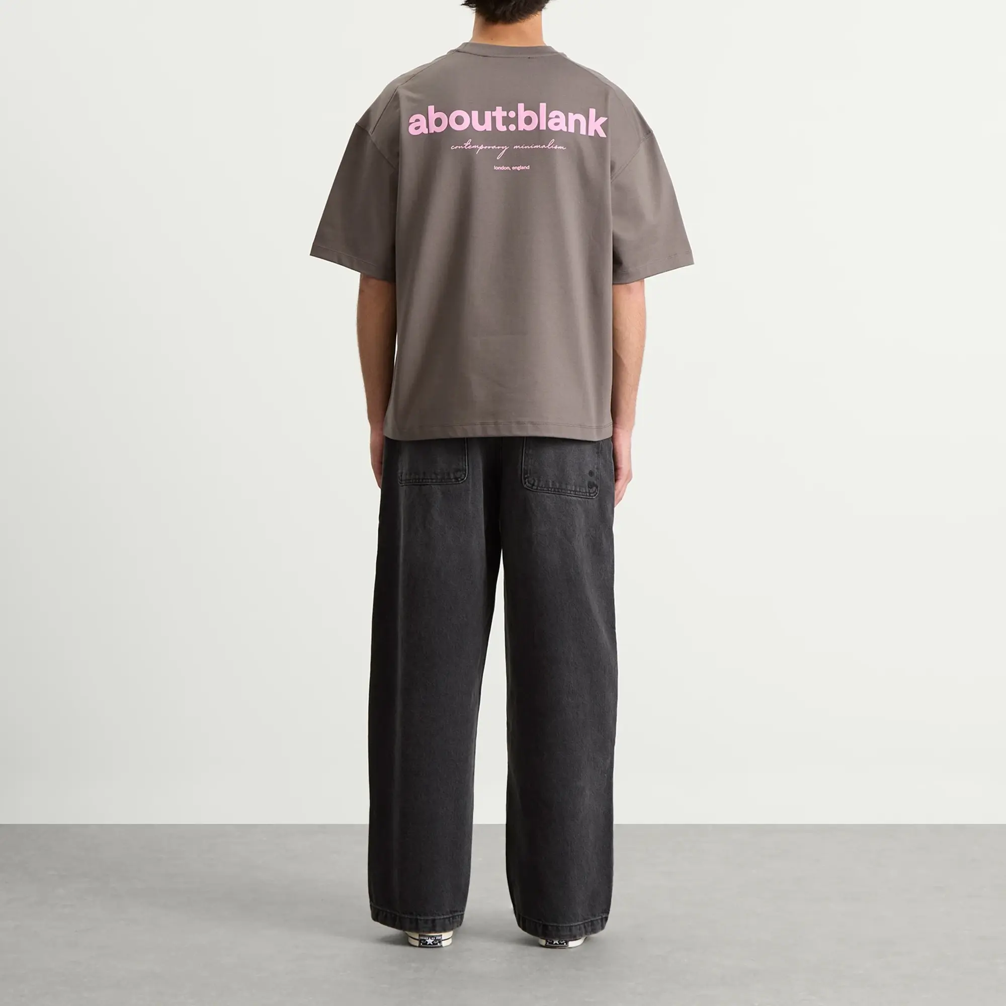 about:blank Men's Box Logo T-Shirt Charcoal/Pink