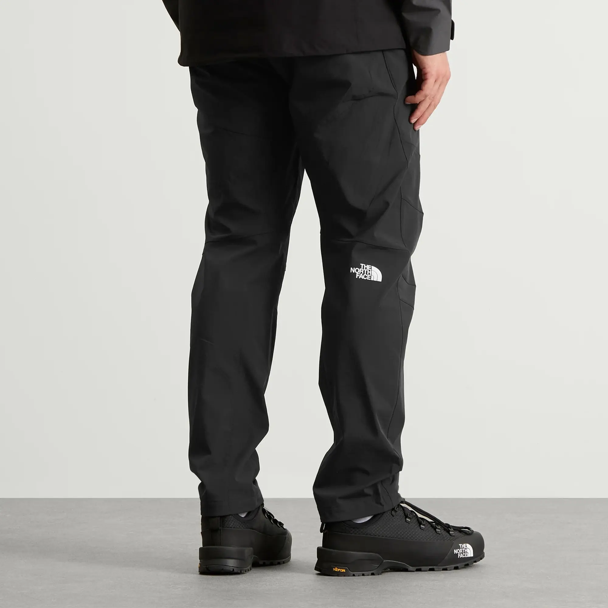 The North Face Men's Alpine Ridge Regular Tapered Trousers Tnf Black