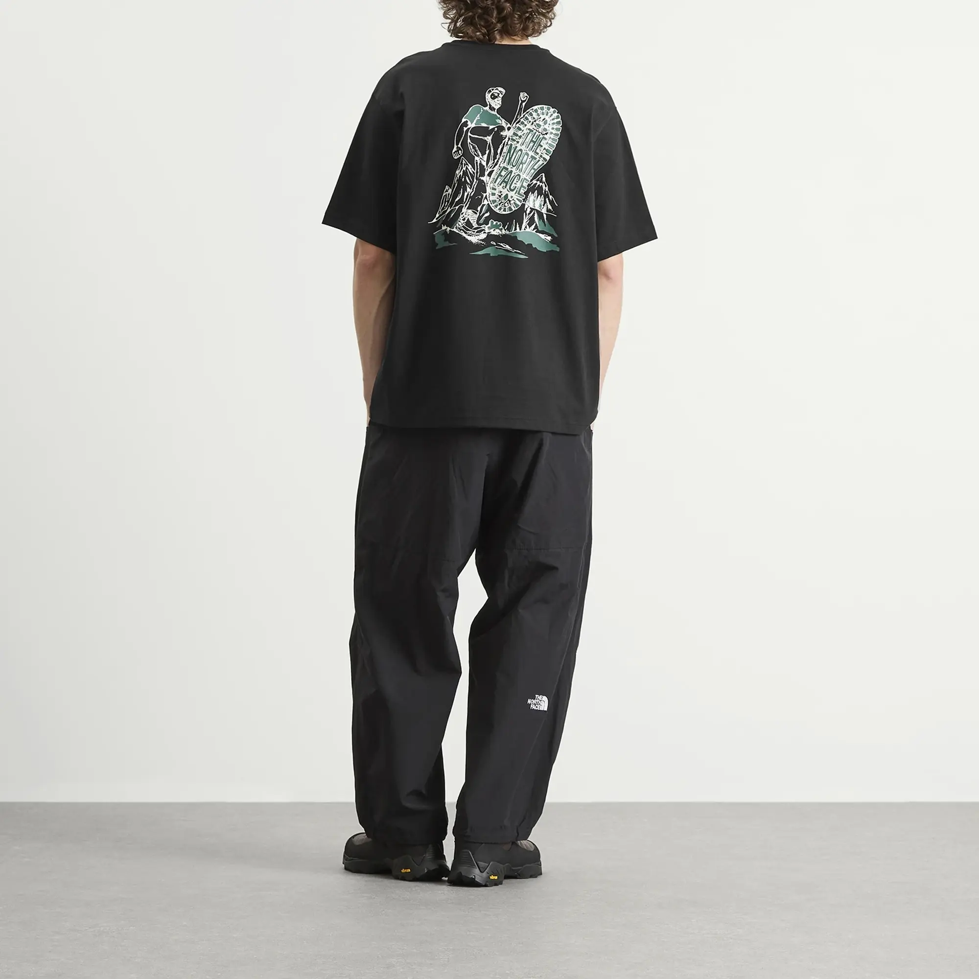 The North Face Men's HKE Backpack Relaxed T-Shirt Tnf Black