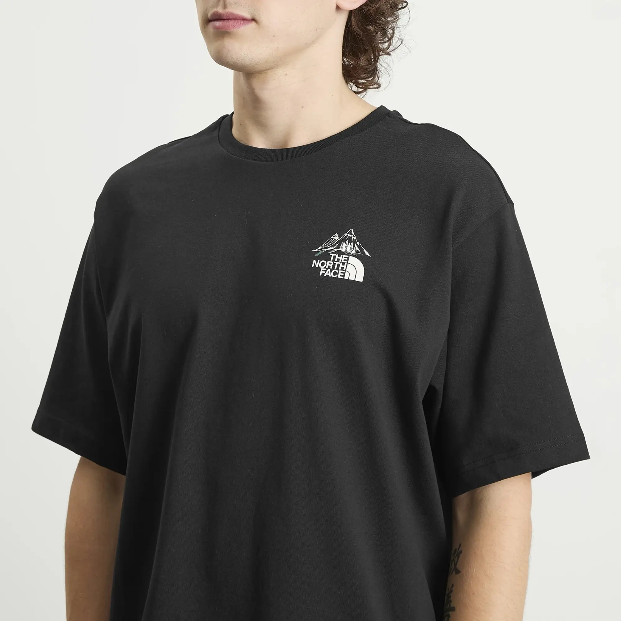 The North Face Men's HKE Backpack Relaxed T-Shirt Tnf Black